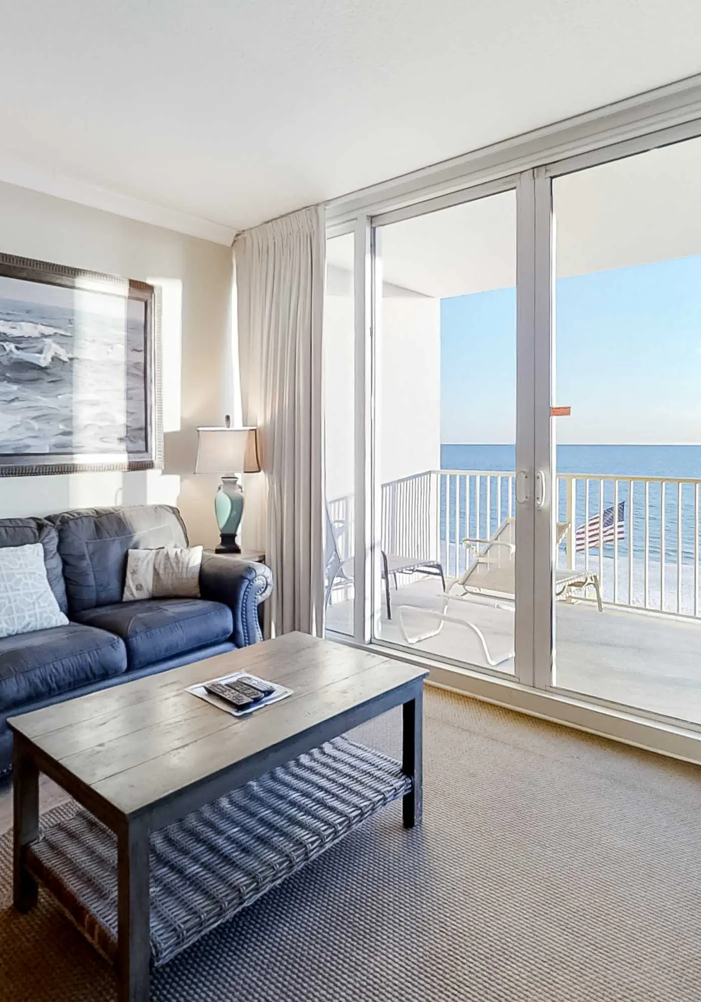 Lovely Gulf-front condo with pool, sauna, washer dryer, & central AC