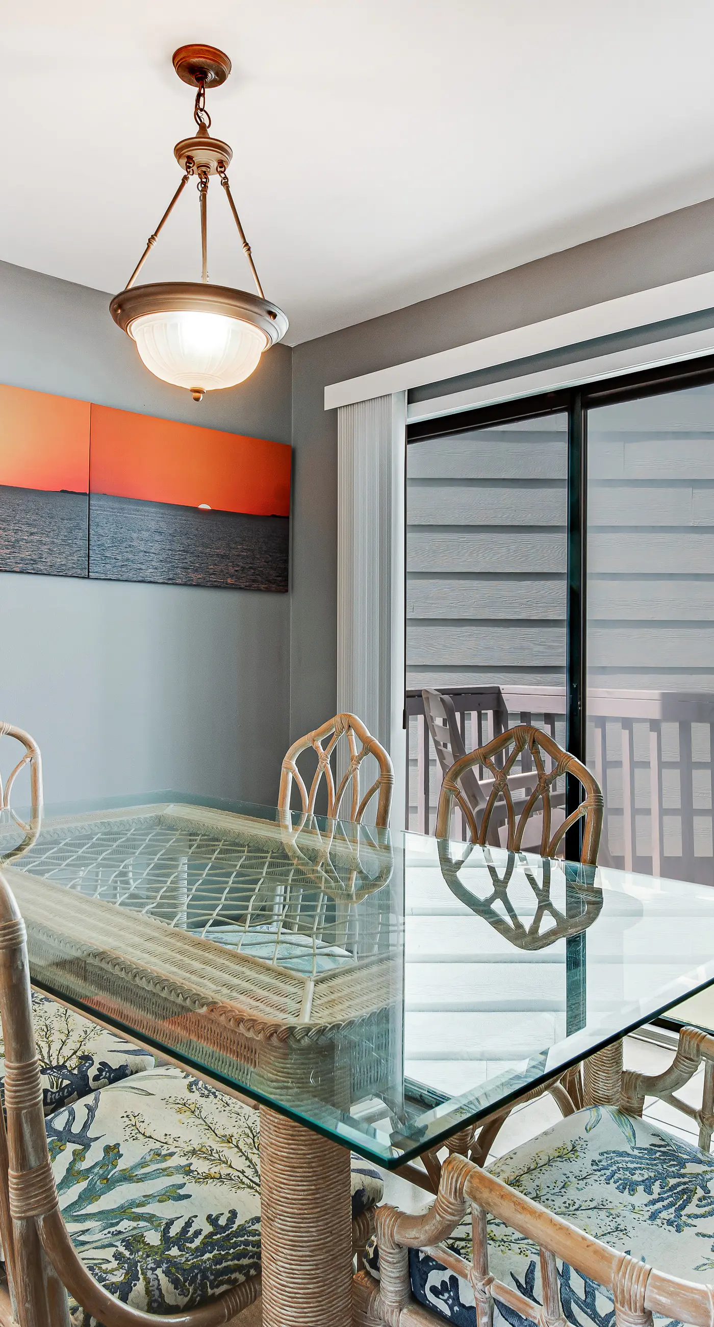 Comfortable Condo at a Beachfront Complex w AC, WiFi, Balconies & Shared Pool