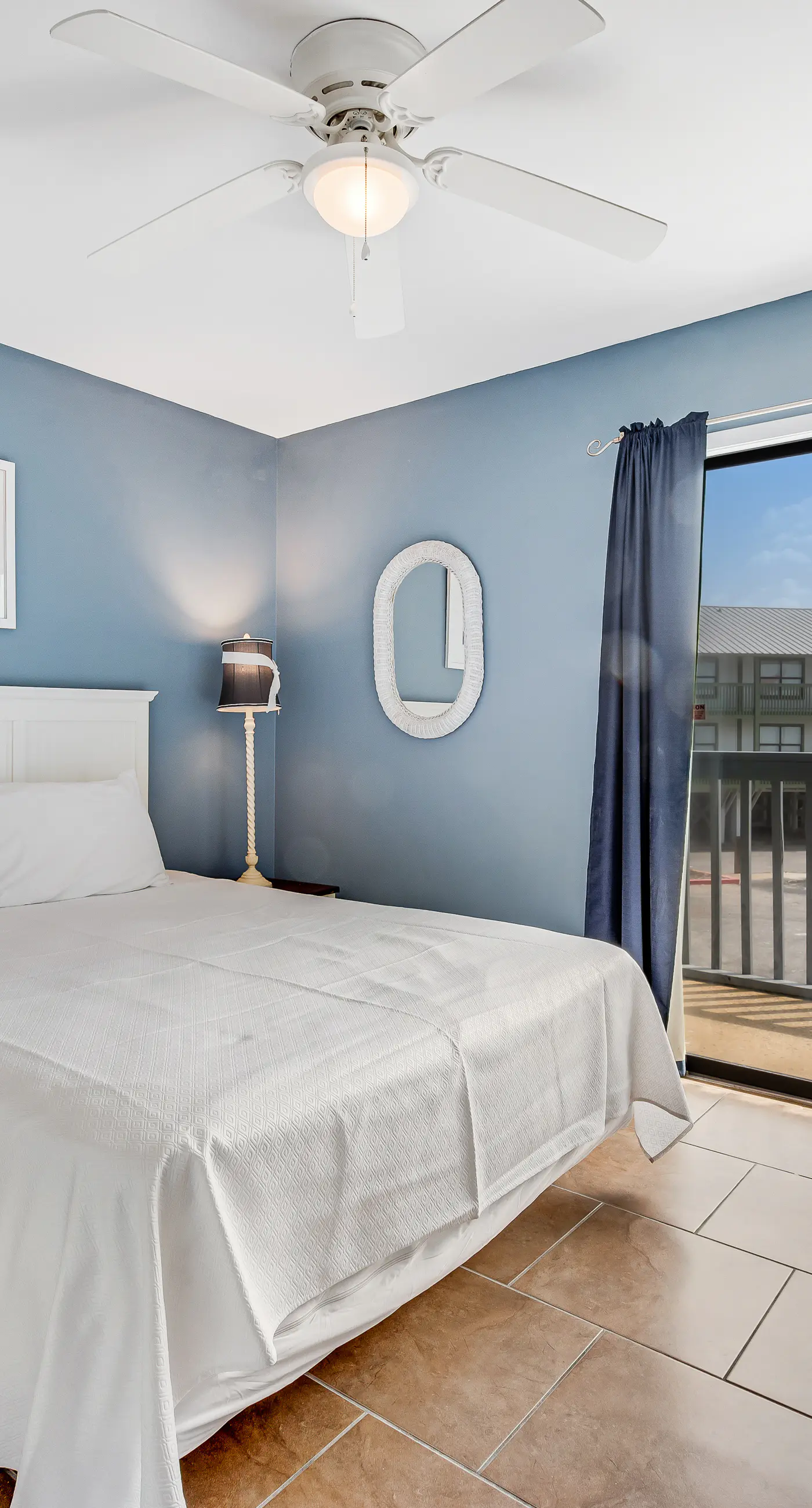 Comfortable Condo at a Beachfront Complex w AC, WiFi, Balconies & Shared Pool