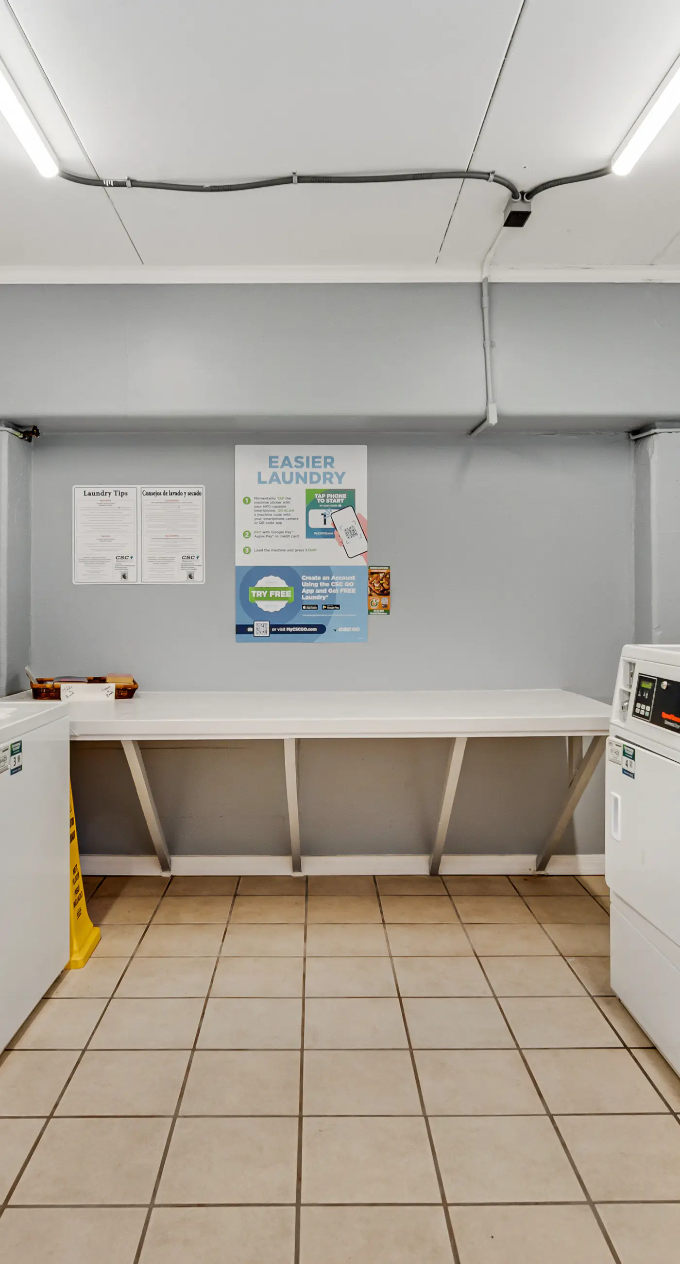 Comfortable Condo at a Beachfront Complex w AC, WiFi, Balconies & Shared Pool