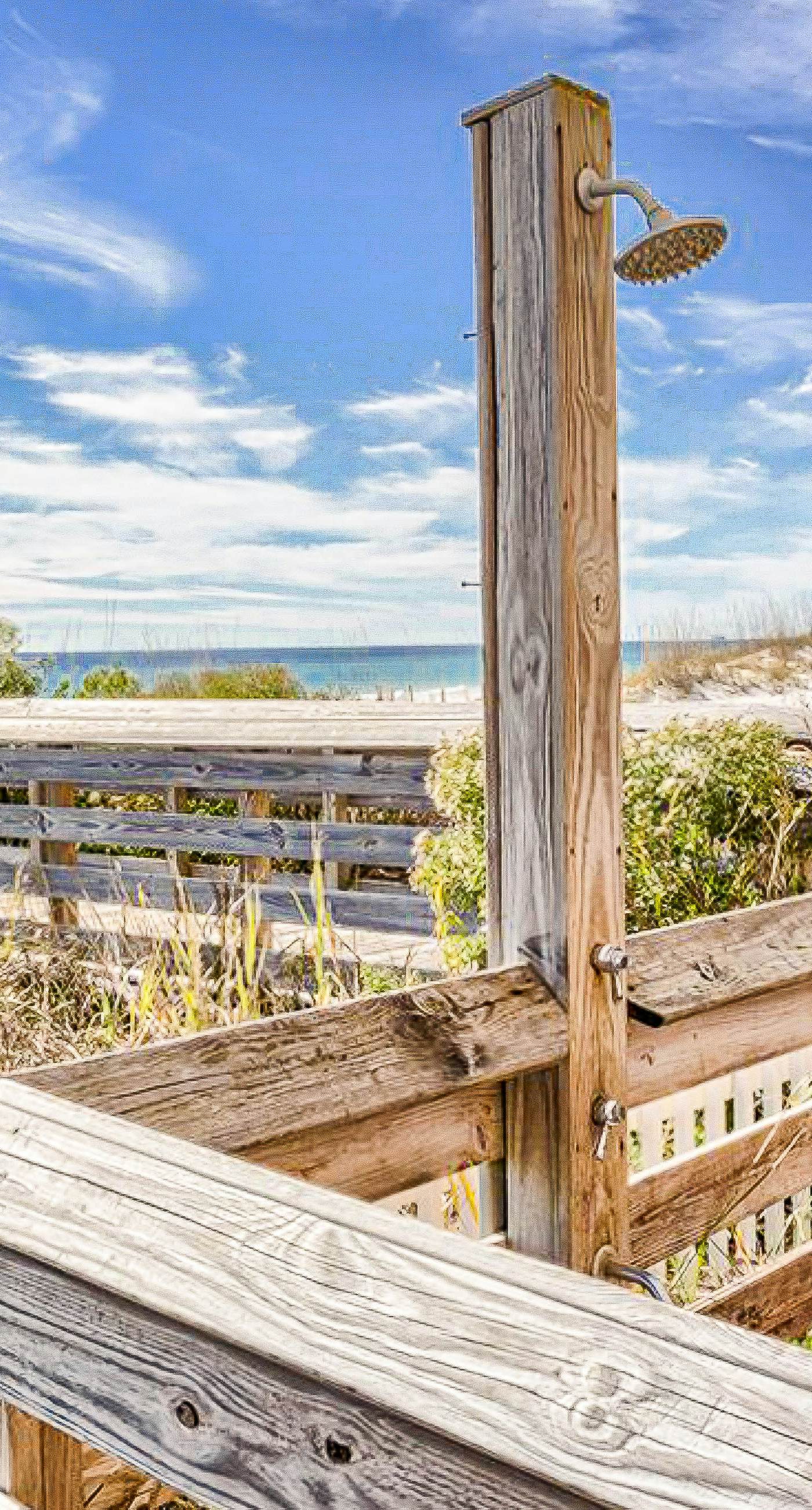 Serene Gulf-front condo with pool, hot tub, sauna, washer/dryer, & central AC