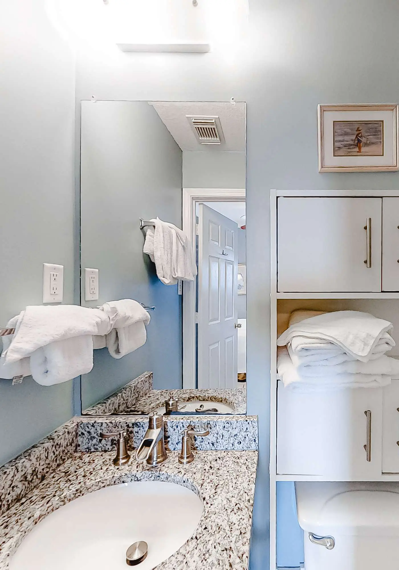 Serene Gulf-front condo with pool, hot tub, sauna, washer/dryer, & central AC