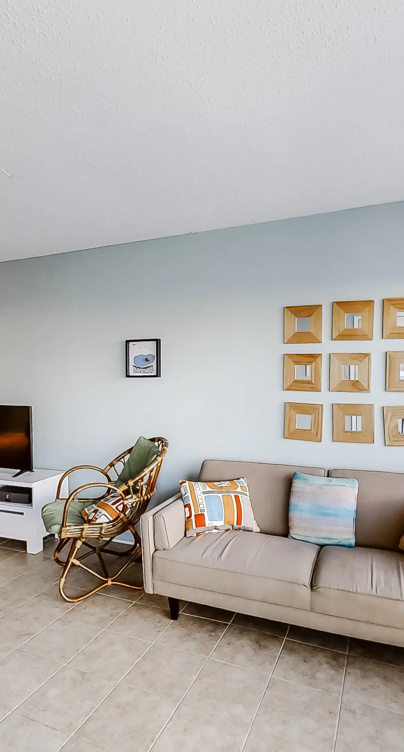 Cheerful Condo with Shared Pool, Pier, and Beach Access