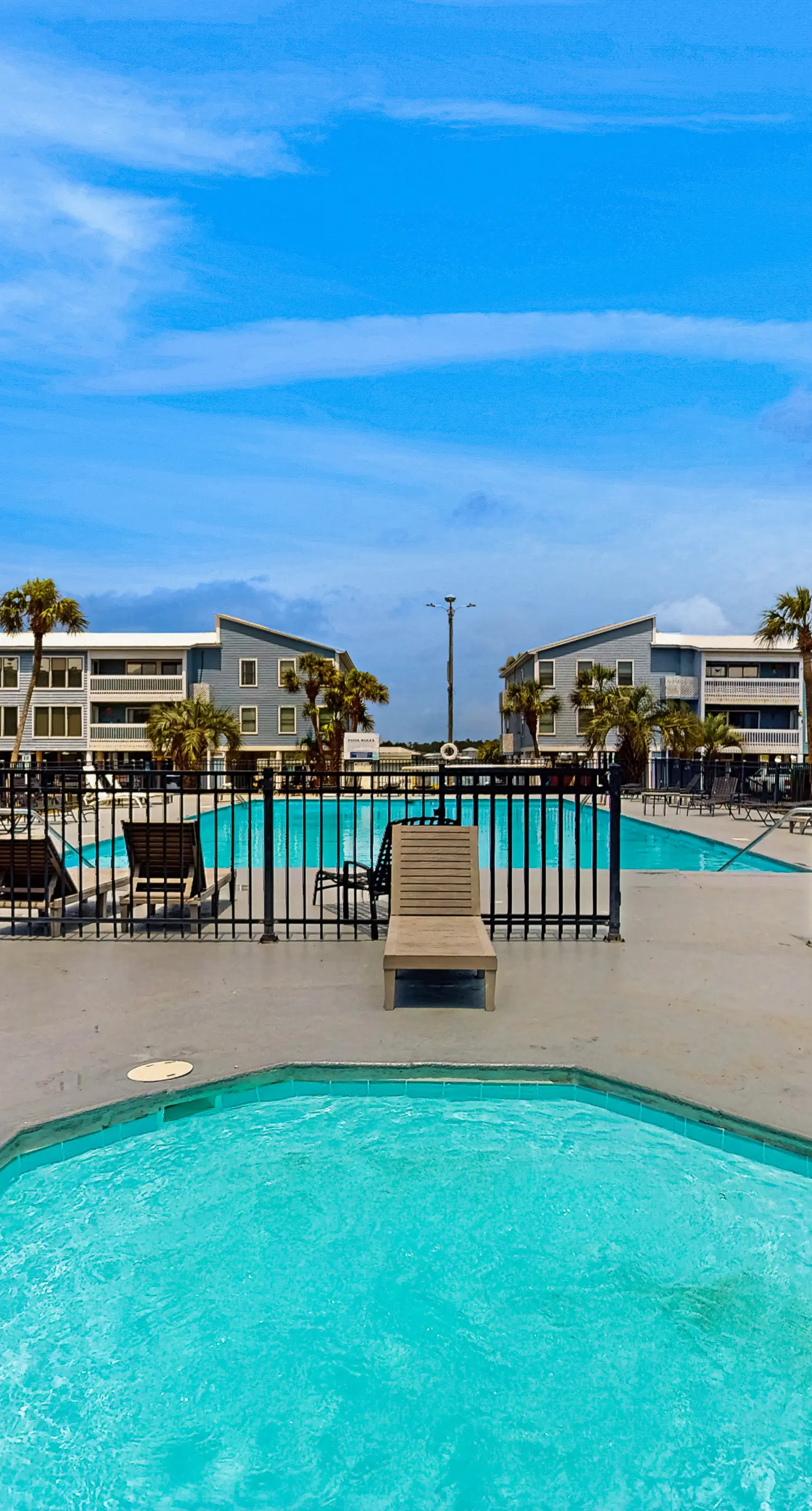 Cheerful Condo with Shared Pool, Pier, and Beach Access