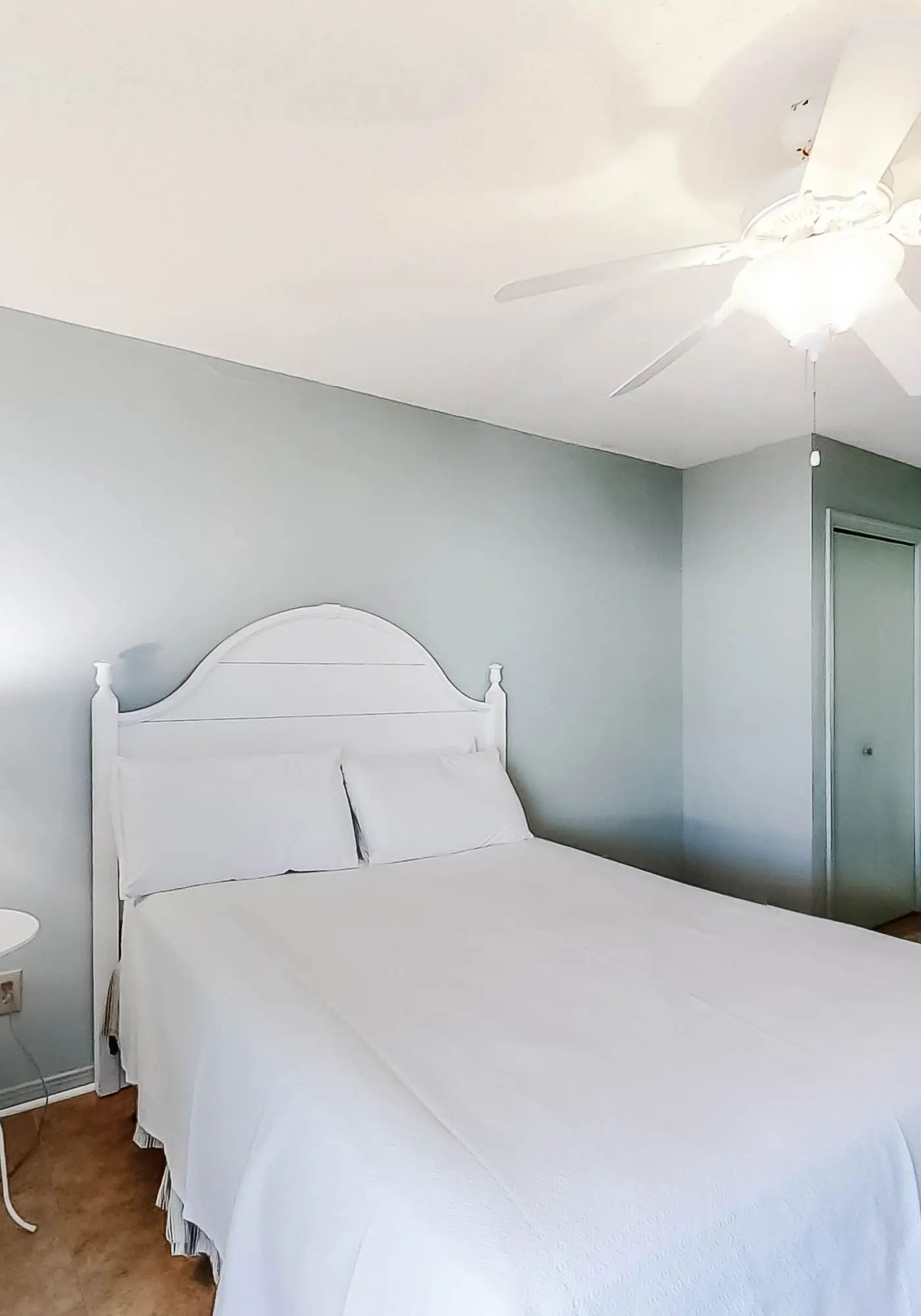 Cheerful Condo with Shared Pool, Pier, and Beach Access