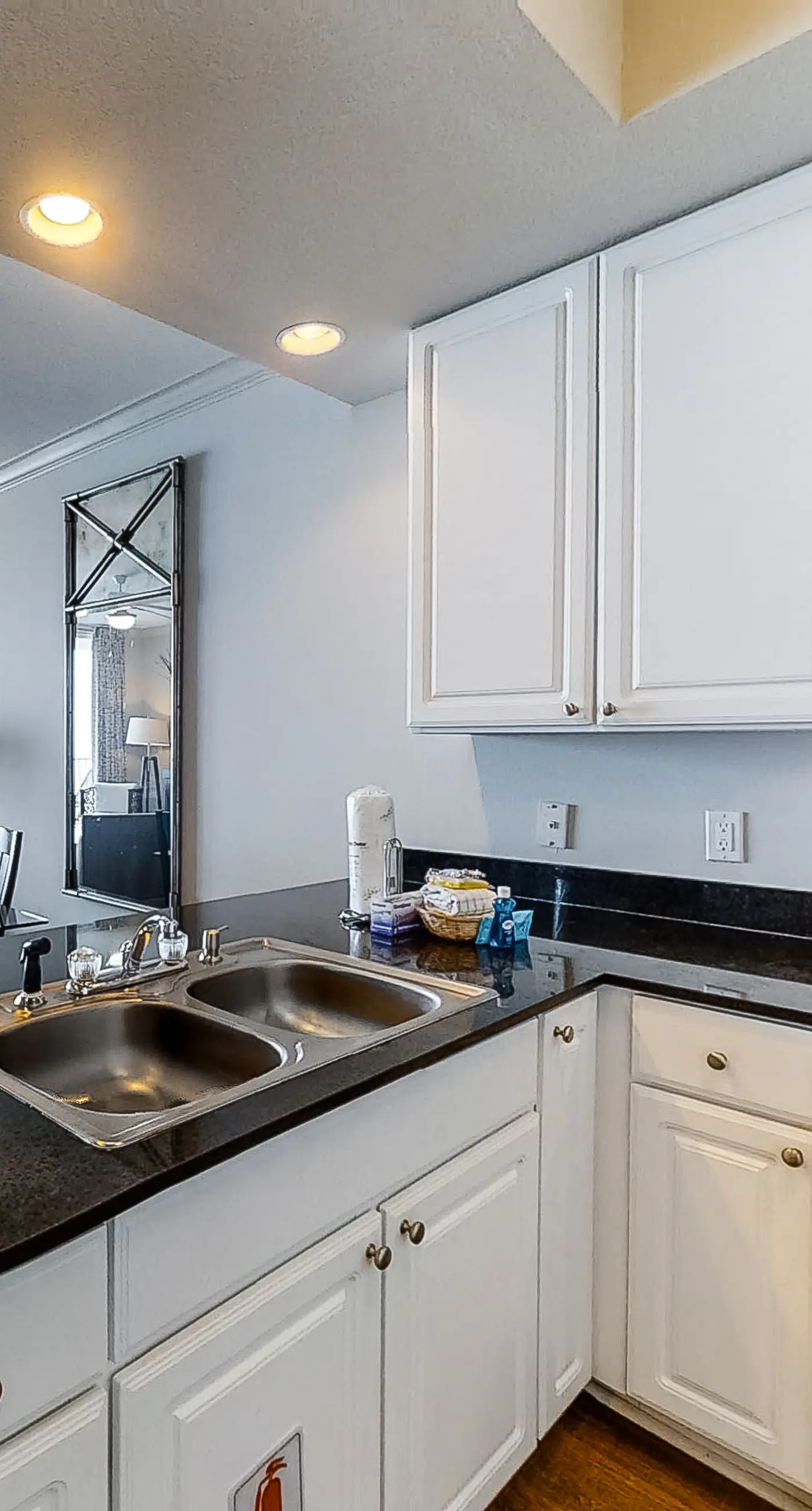 Gulf-front condo with pool, sauna, washer dryer, central AC, & gym