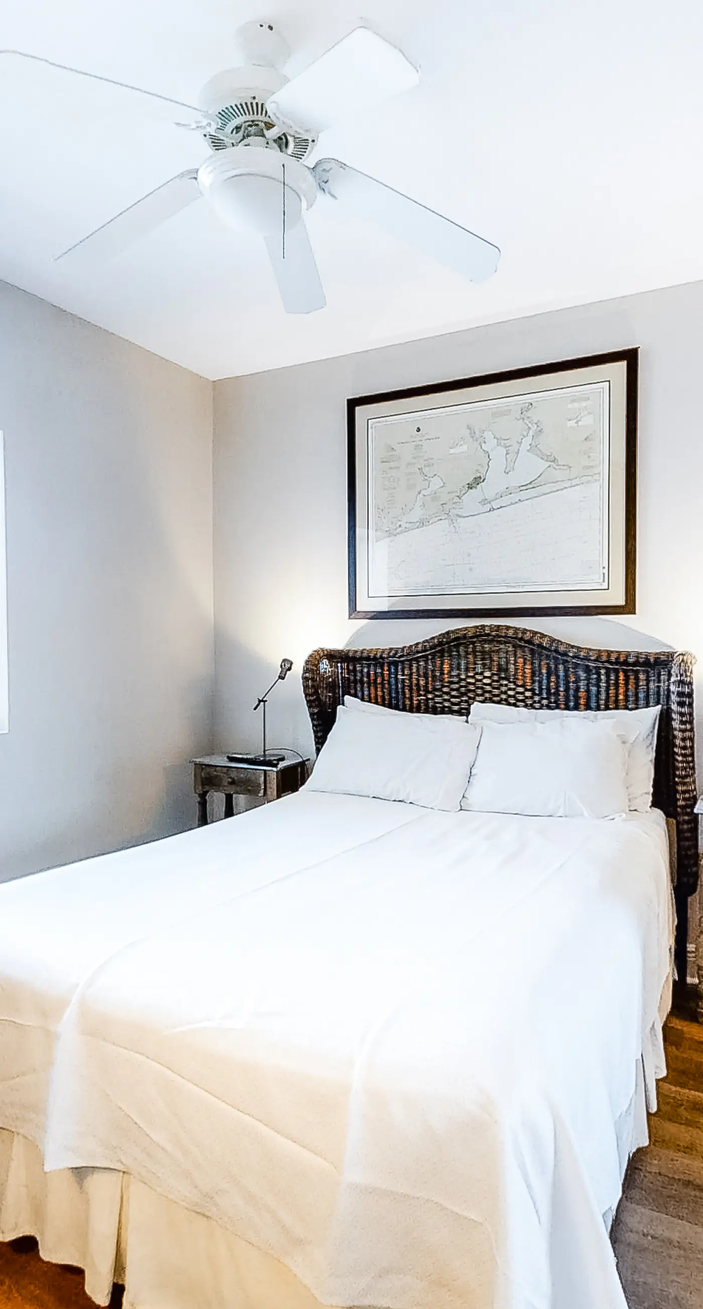 Gulf-front condo with pool, sauna, washer dryer, central AC, & gym