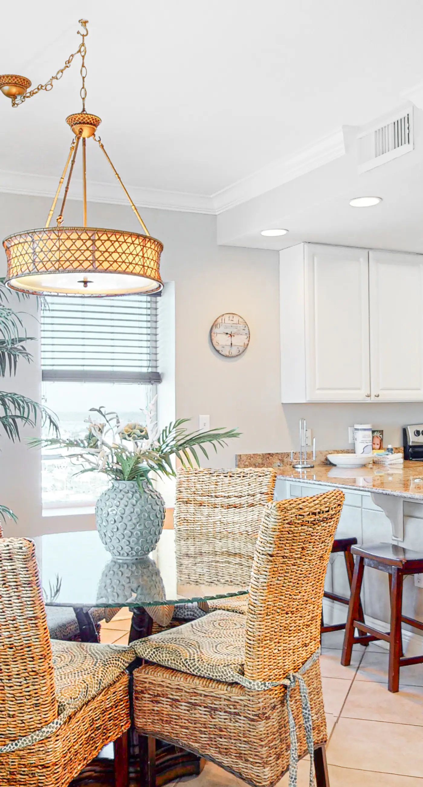 Gulf-front condo with pool, sauna, washer,dryer, cable, & central AC