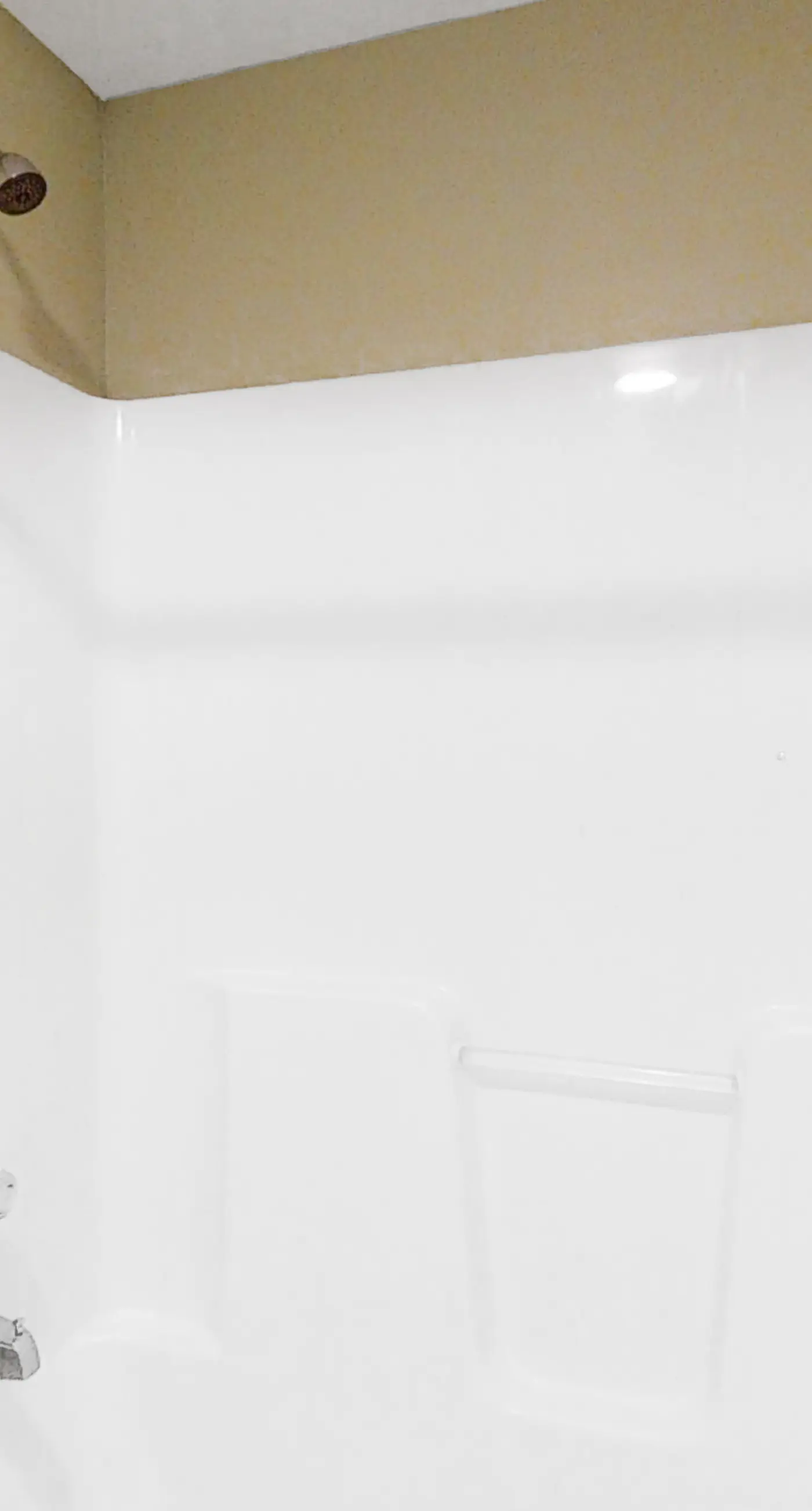 Gulf-front penthouse with pool, sauna, washer,dryer, & central AC
