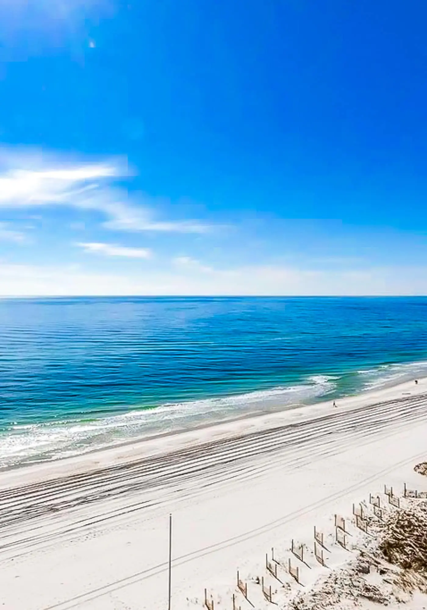Gulf-front penthouse with pool, sauna, washer,dryer, & central AC