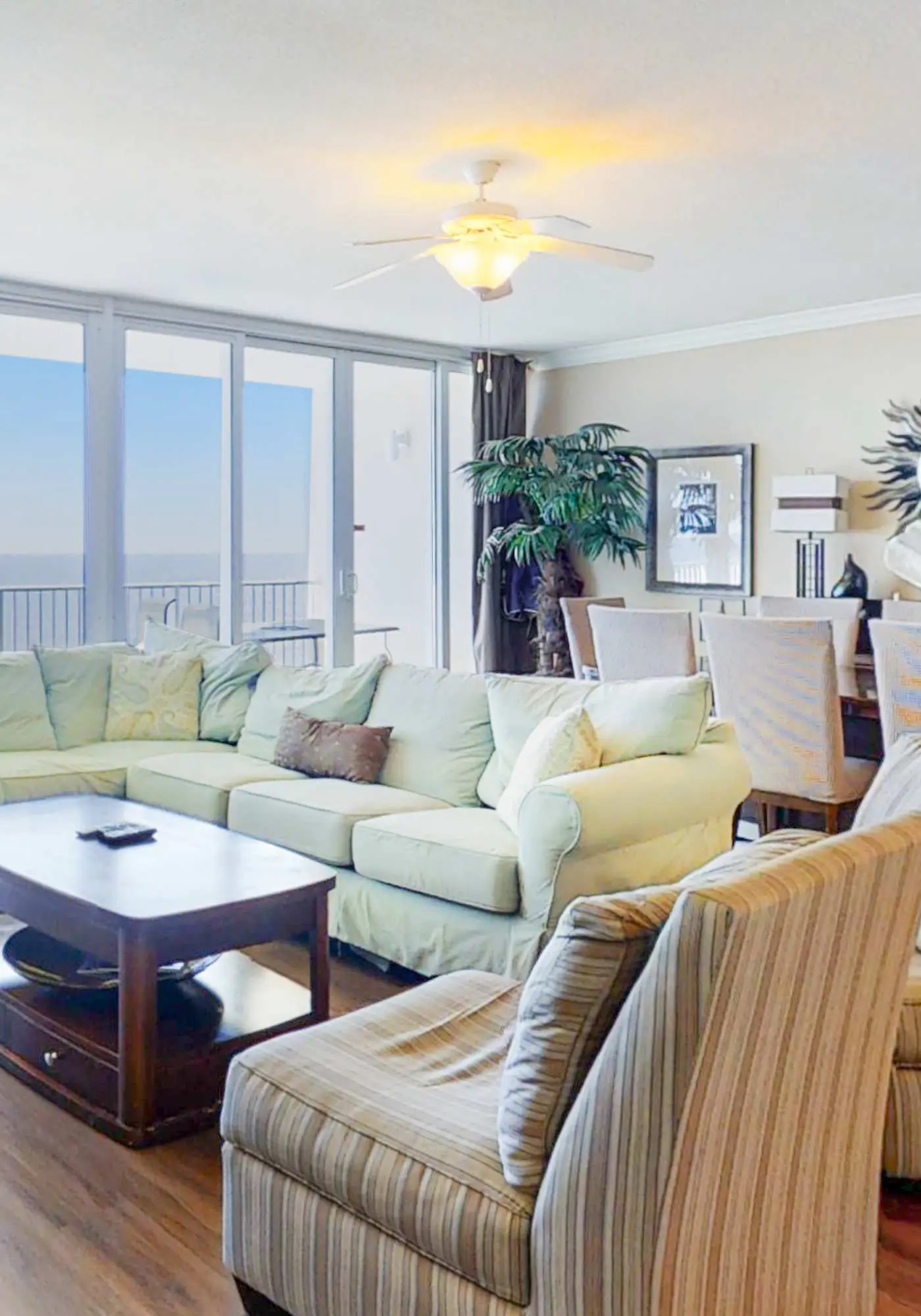 Gulf-front penthouse with pool, sauna, washer,dryer, & central AC