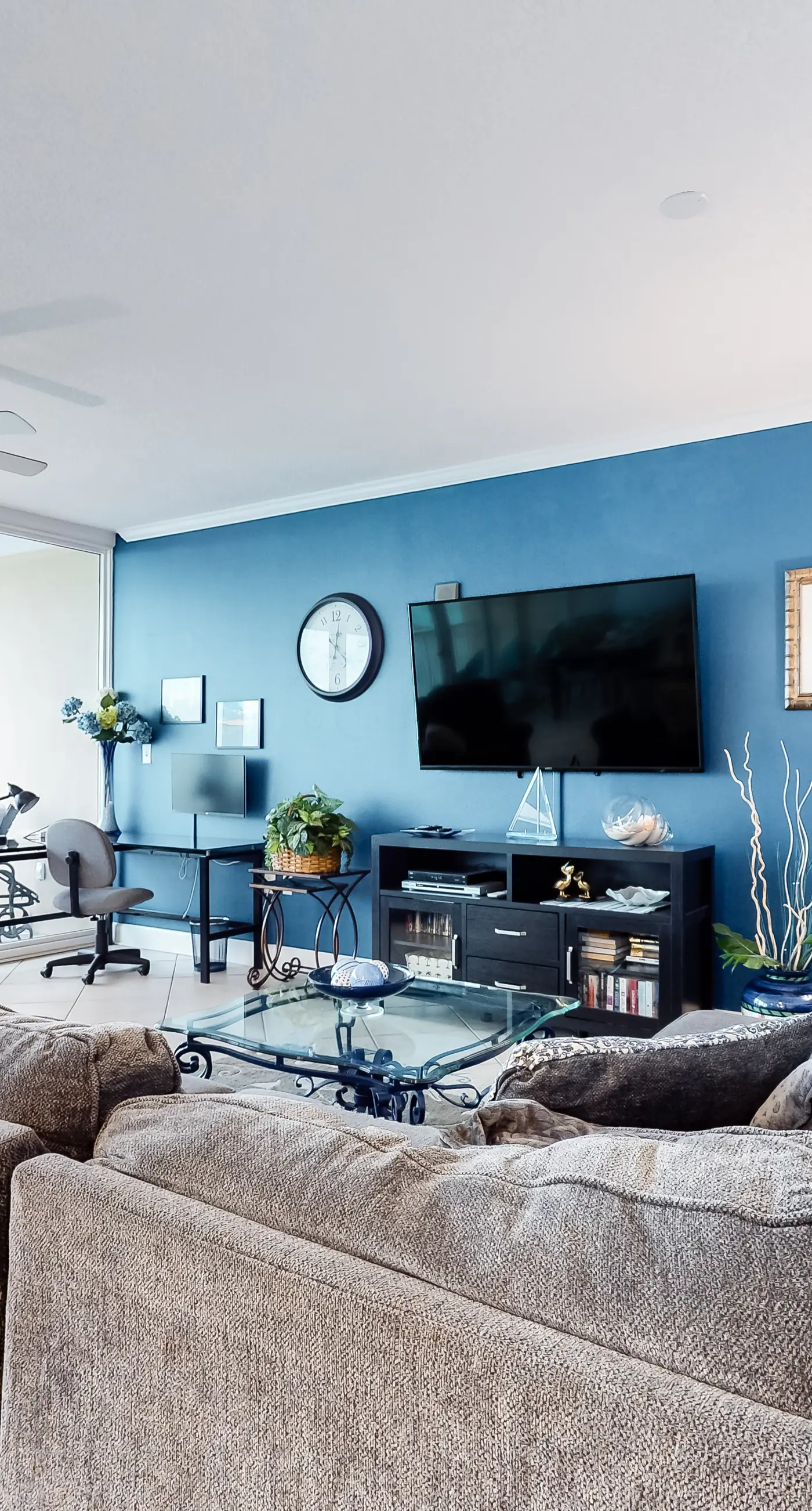 Wonderful Gulf Shores Home with Fantastic Water Views, Free WiFi, Shared Pool,Sauna