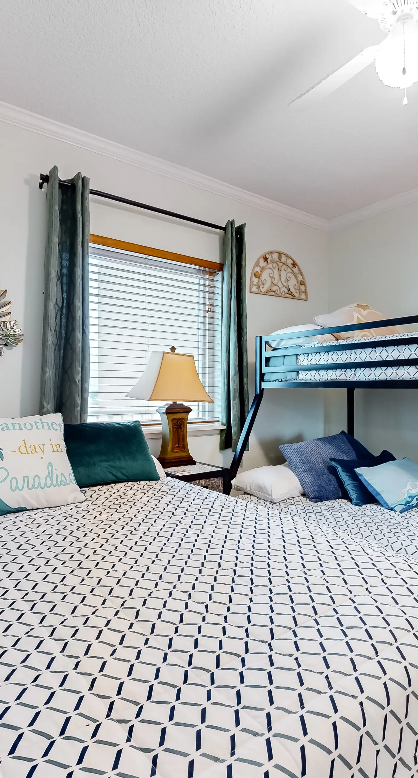 Wonderful Gulf Shores Home with Fantastic Water Views, Free WiFi, Shared Pool,Sauna