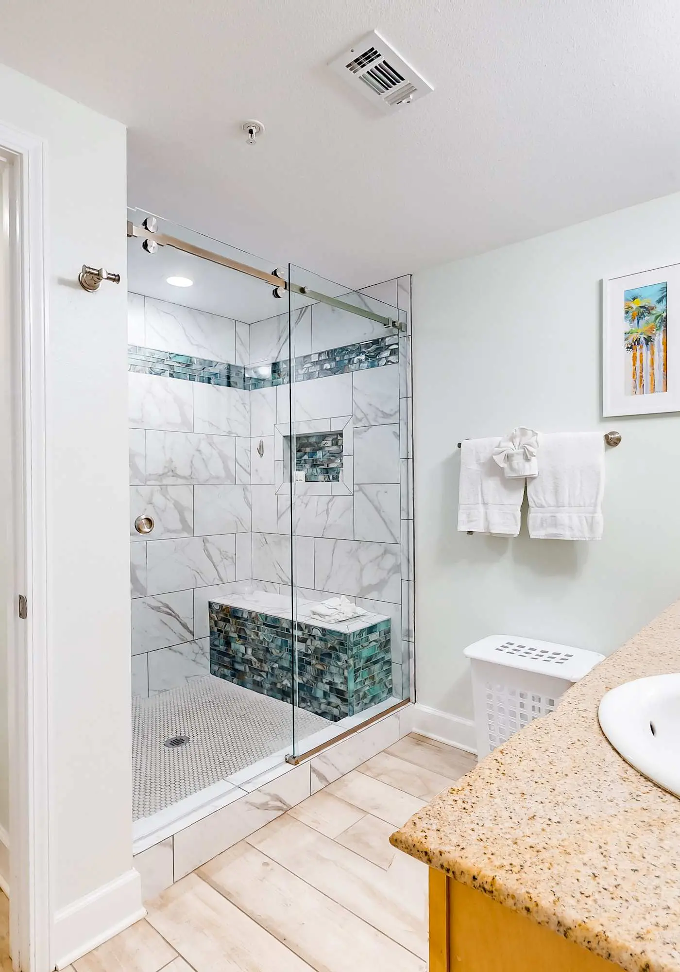 Wonderful Gulf Shores Home with Fantastic Water Views, Free WiFi, Shared Pool,Sauna