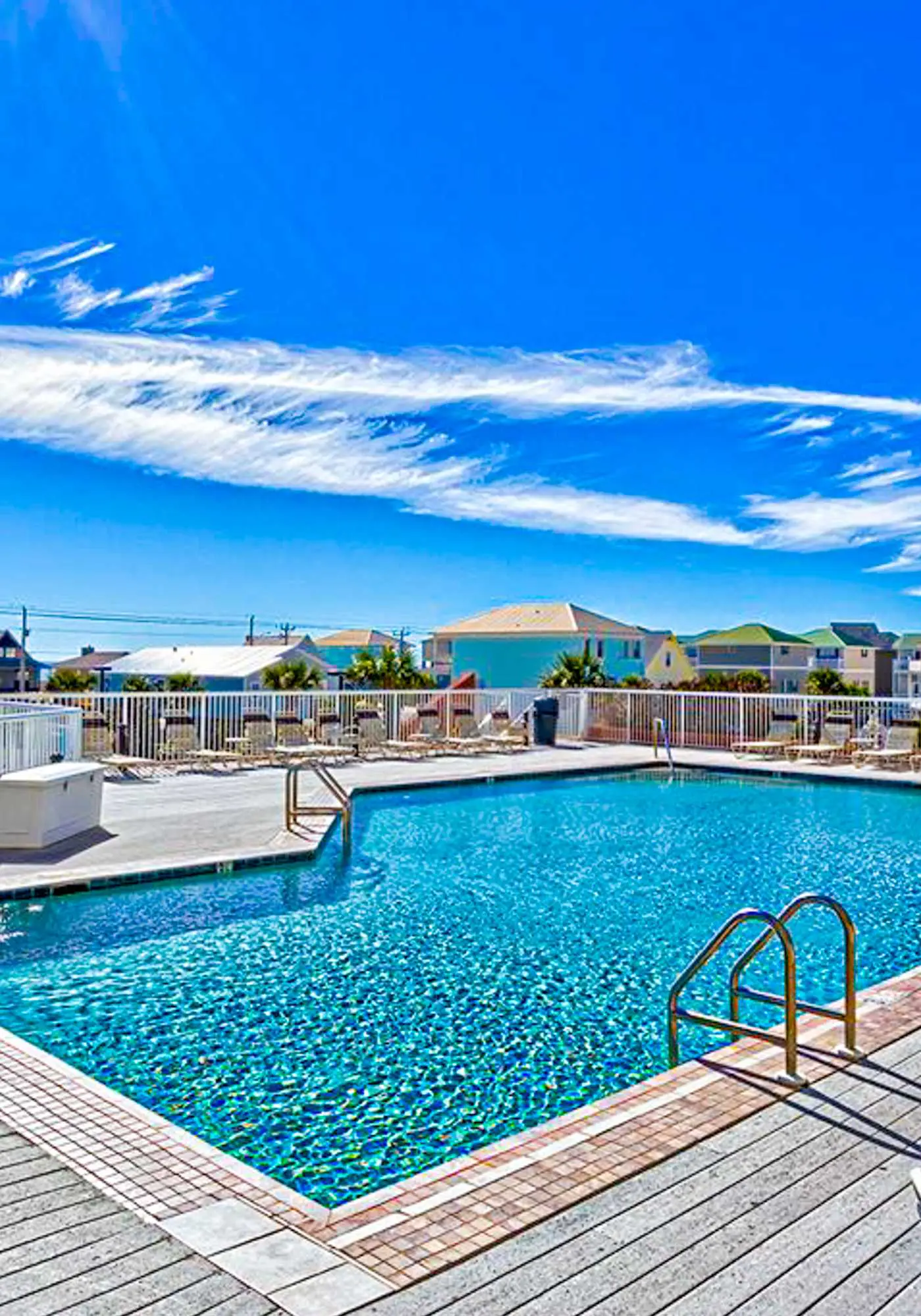 Wonderful Gulf Shores Home with Fantastic Water Views, Free WiFi, Shared Pool,Sauna