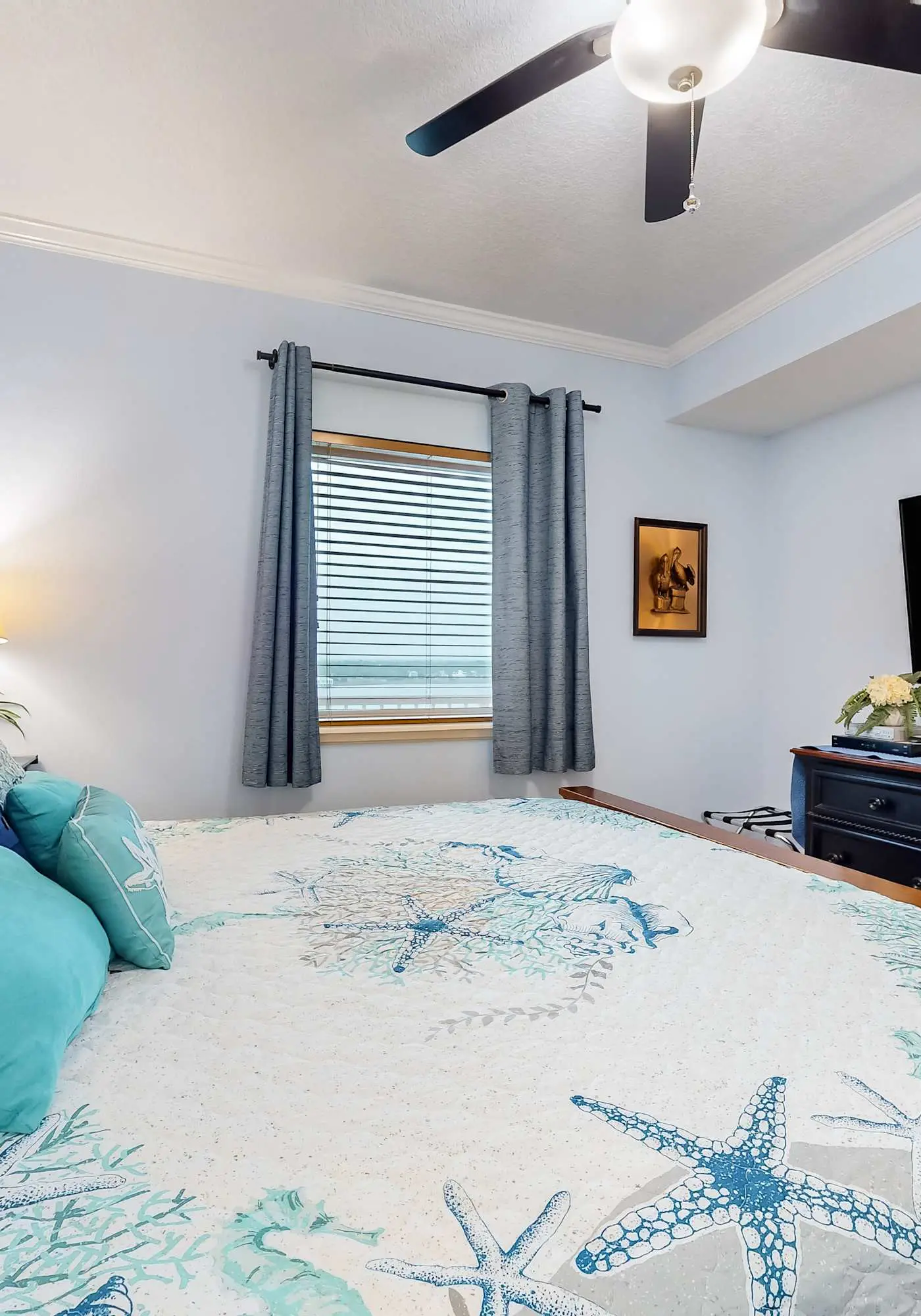 Wonderful Gulf Shores Home with Fantastic Water Views, Free WiFi, Shared Pool,Sauna