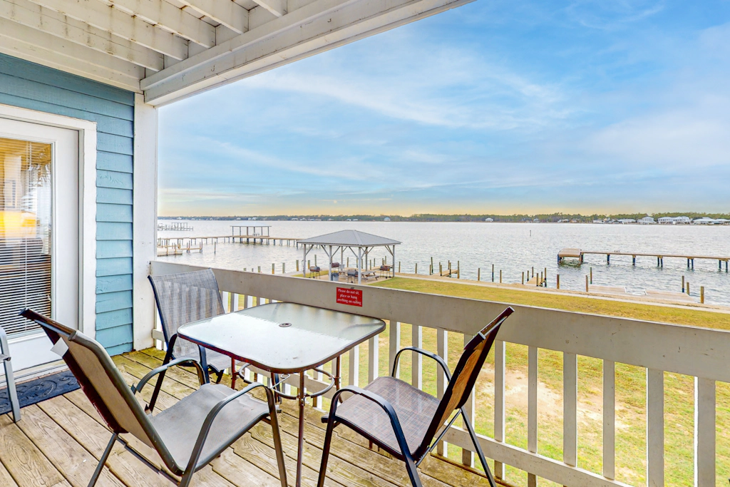 Lagoon-front Condo with Shared Pool, Pier, and Beach Access