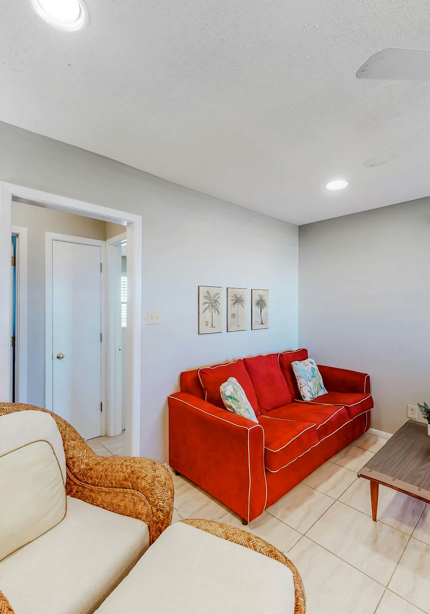 Cozy Coastal Condo Near Beach w/ Shared Pool and Central AC