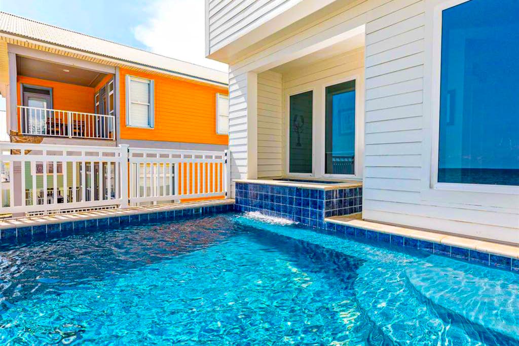 Beautiful Gulf-front house with private pool, lovely deck, & AC