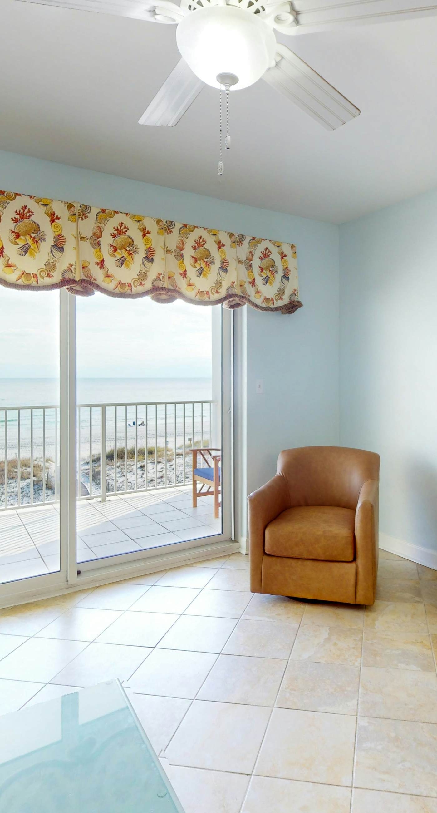 Nicely Decorated Condo in Beachfront Resort w/Shared Pool, Central AC, Free WiFi