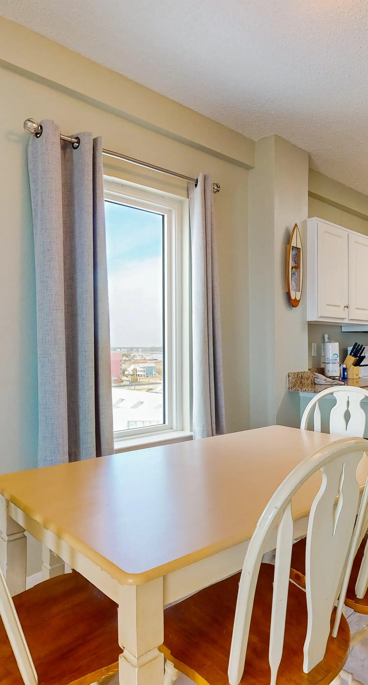 Cozy Condo in Gulf-Front Complex w/Free WiFi, Shared Pool, Central AC, Elevator