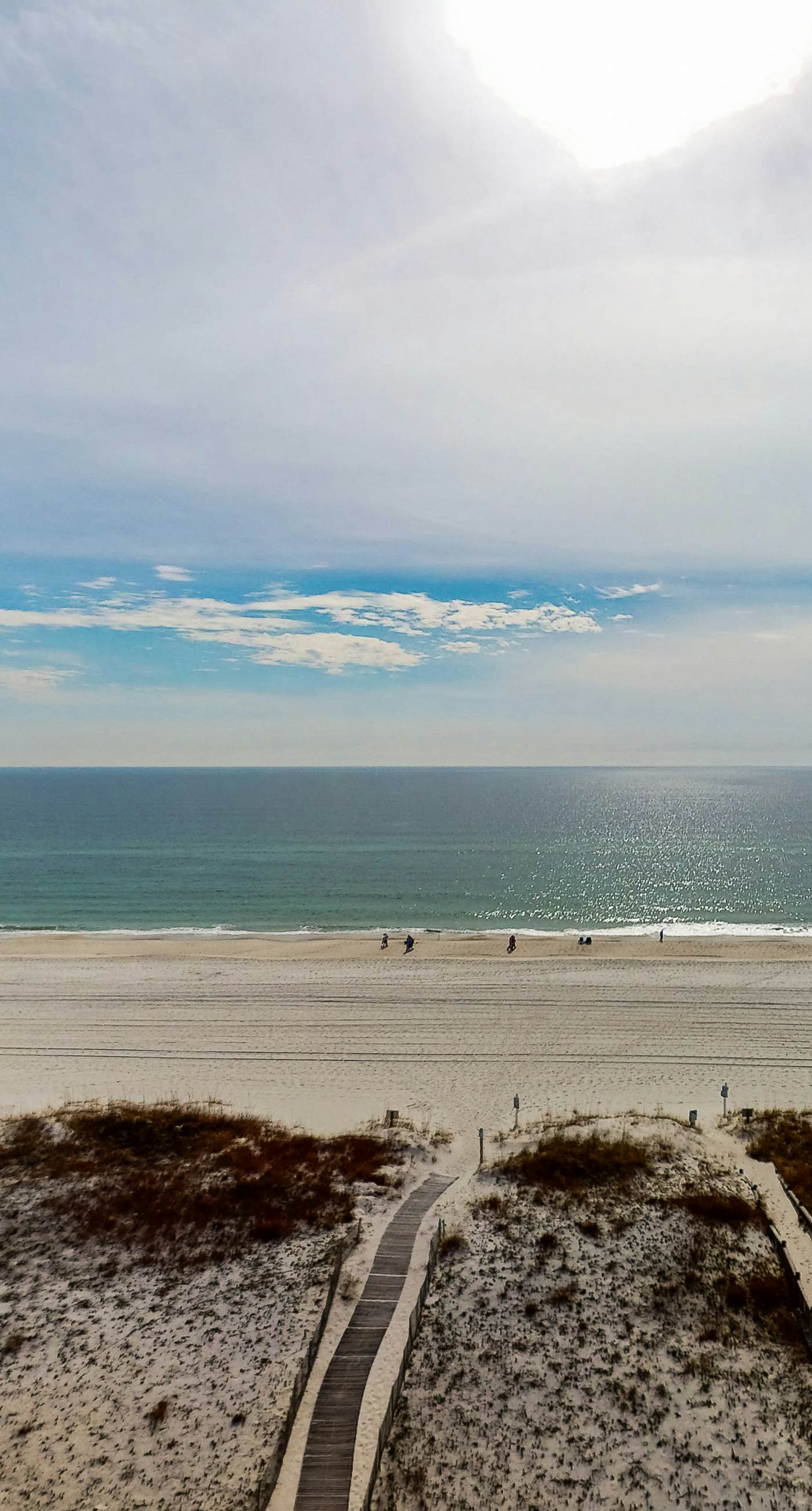 Cozy Condo in Gulf-Front Complex w/Free WiFi, Shared Pool, Central AC, Elevator