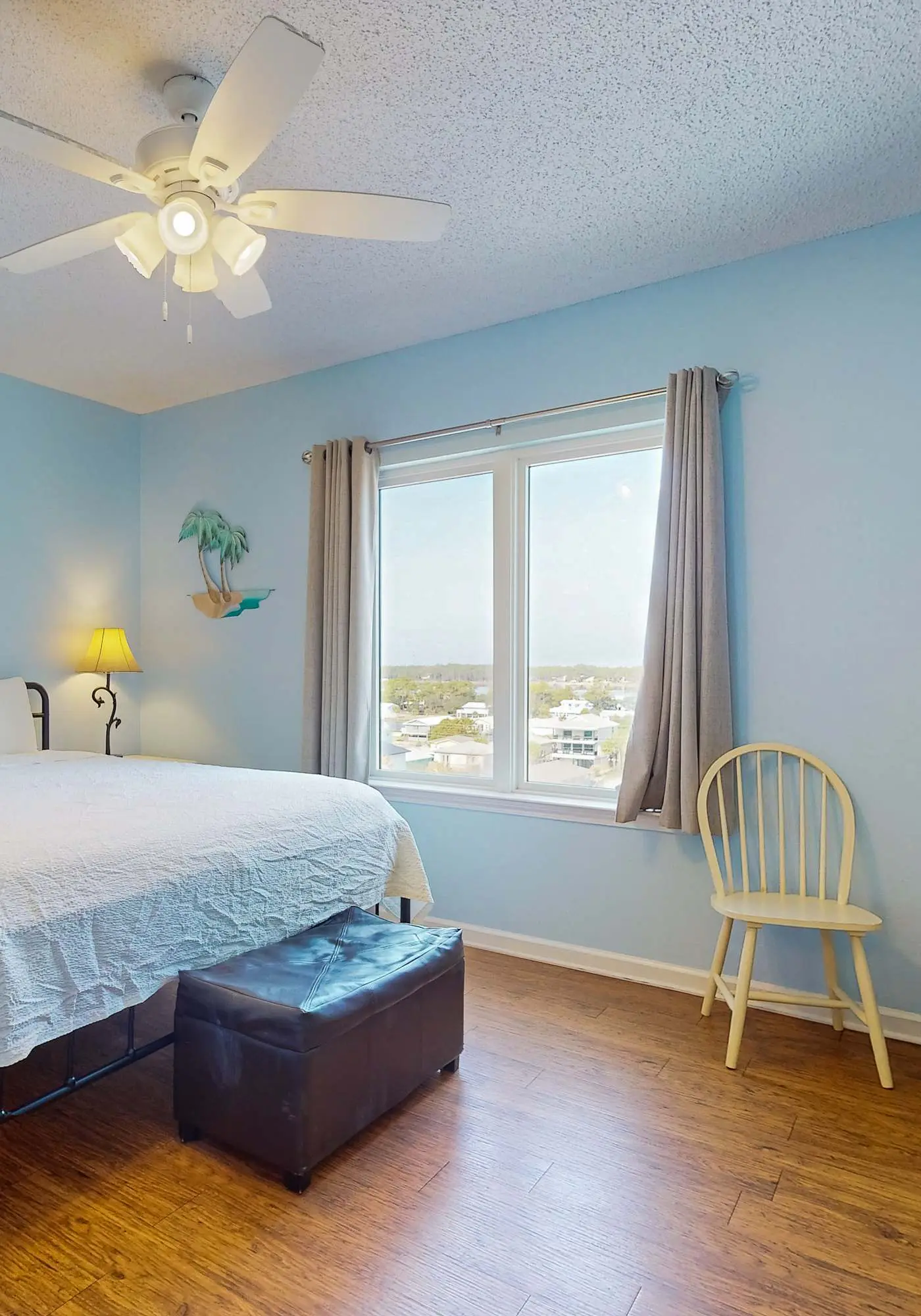 Cozy Condo in Gulf-Front Complex w/Free WiFi, Shared Pool, Central AC, Elevator