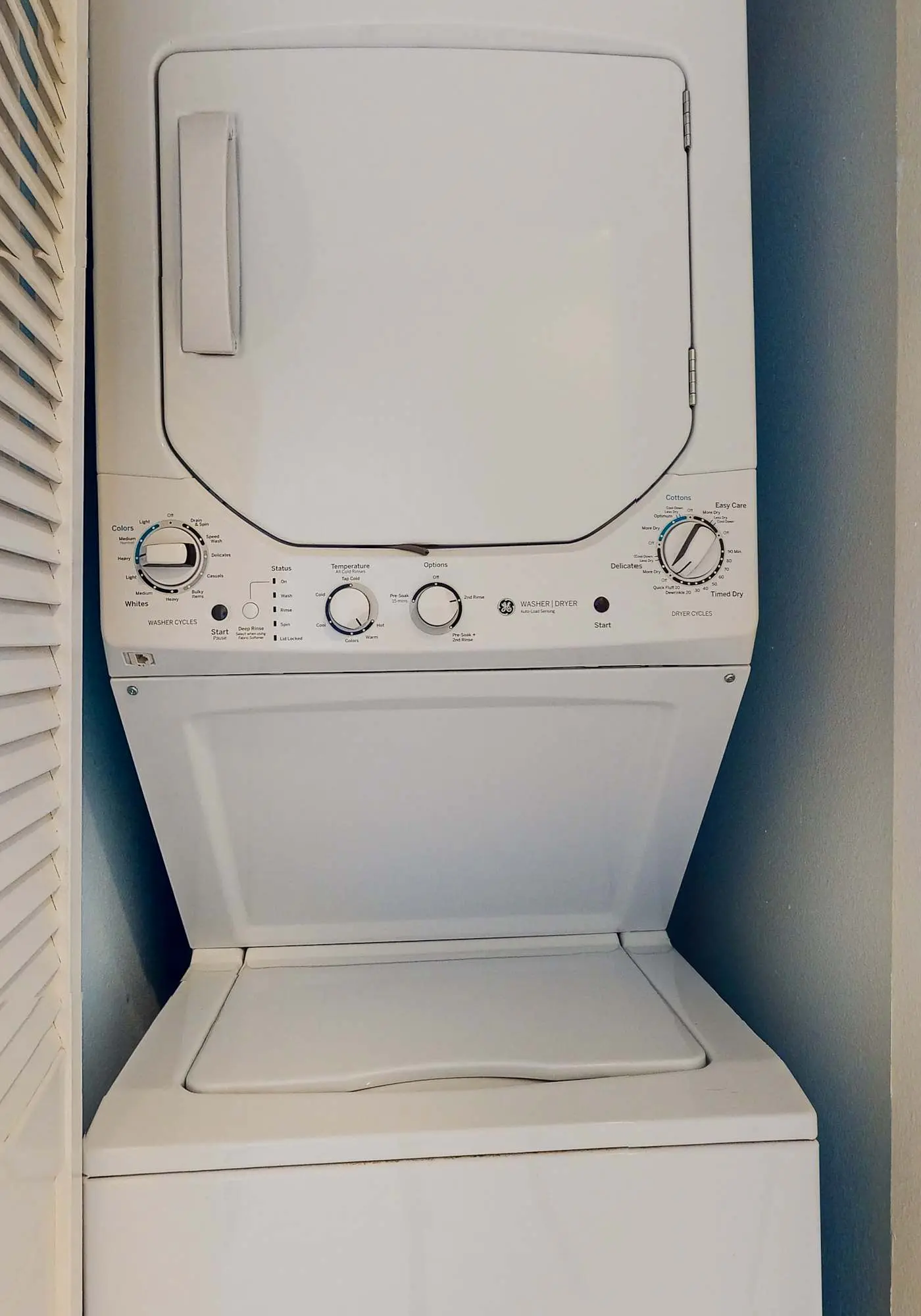 Cozy Condo in Gulf-Front Complex w/Free WiFi, Shared Pool, Central AC, Elevator
