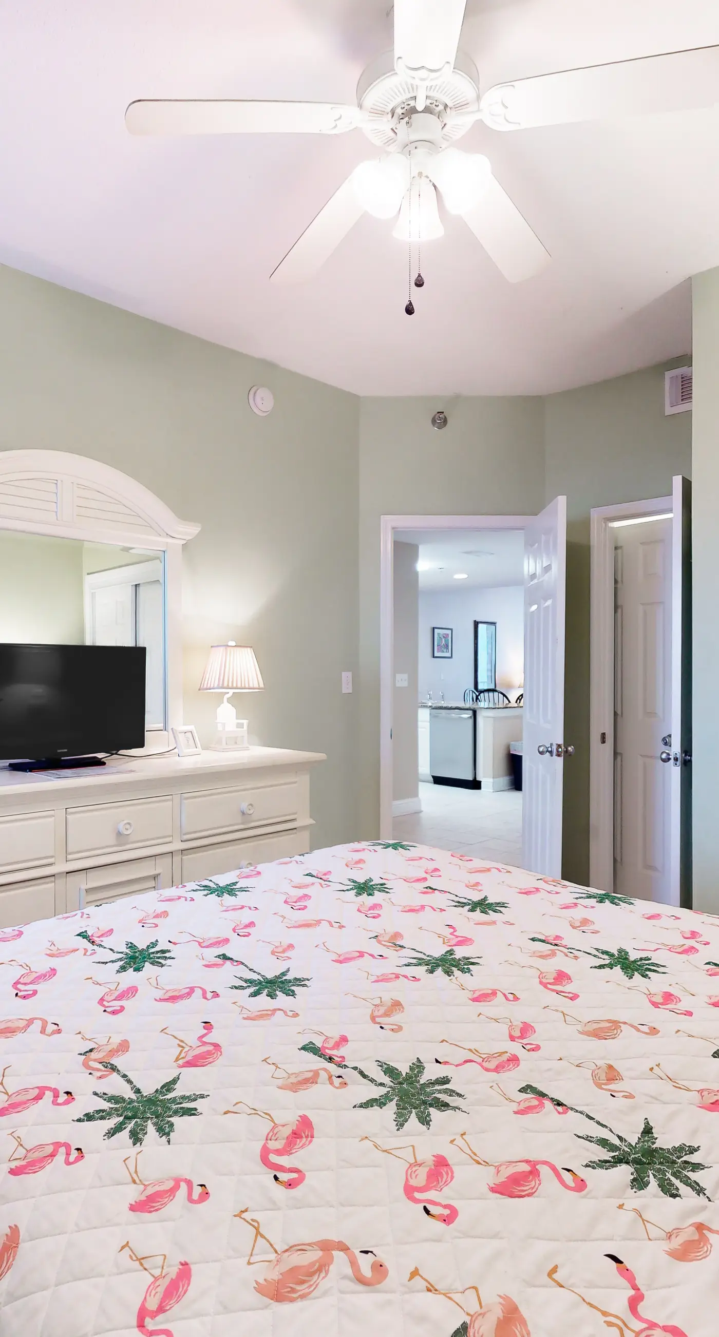 Waterfront condo with pool, hot tub, sauna, central AC, washer/dryer, & balcony