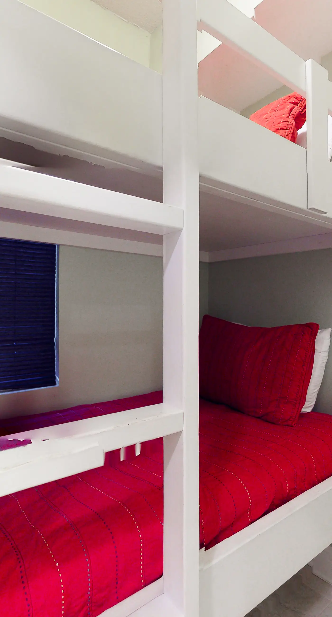 Waterfront condo with pool, hot tub, sauna, central AC, washer/dryer, & balcony