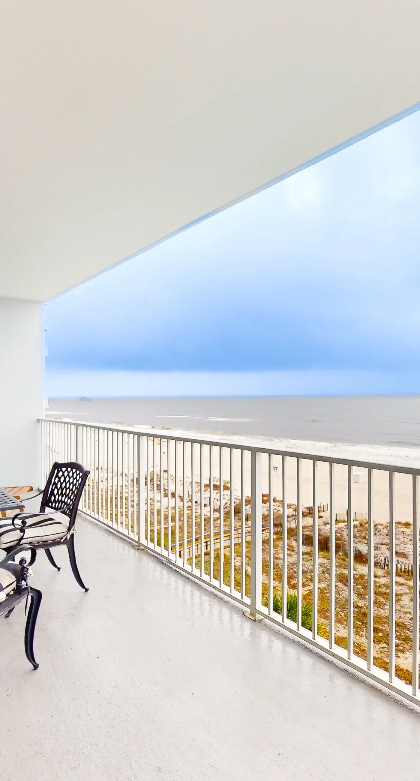 Waterfront condo with pool, hot tub, sauna, central AC, washer/dryer, & balcony