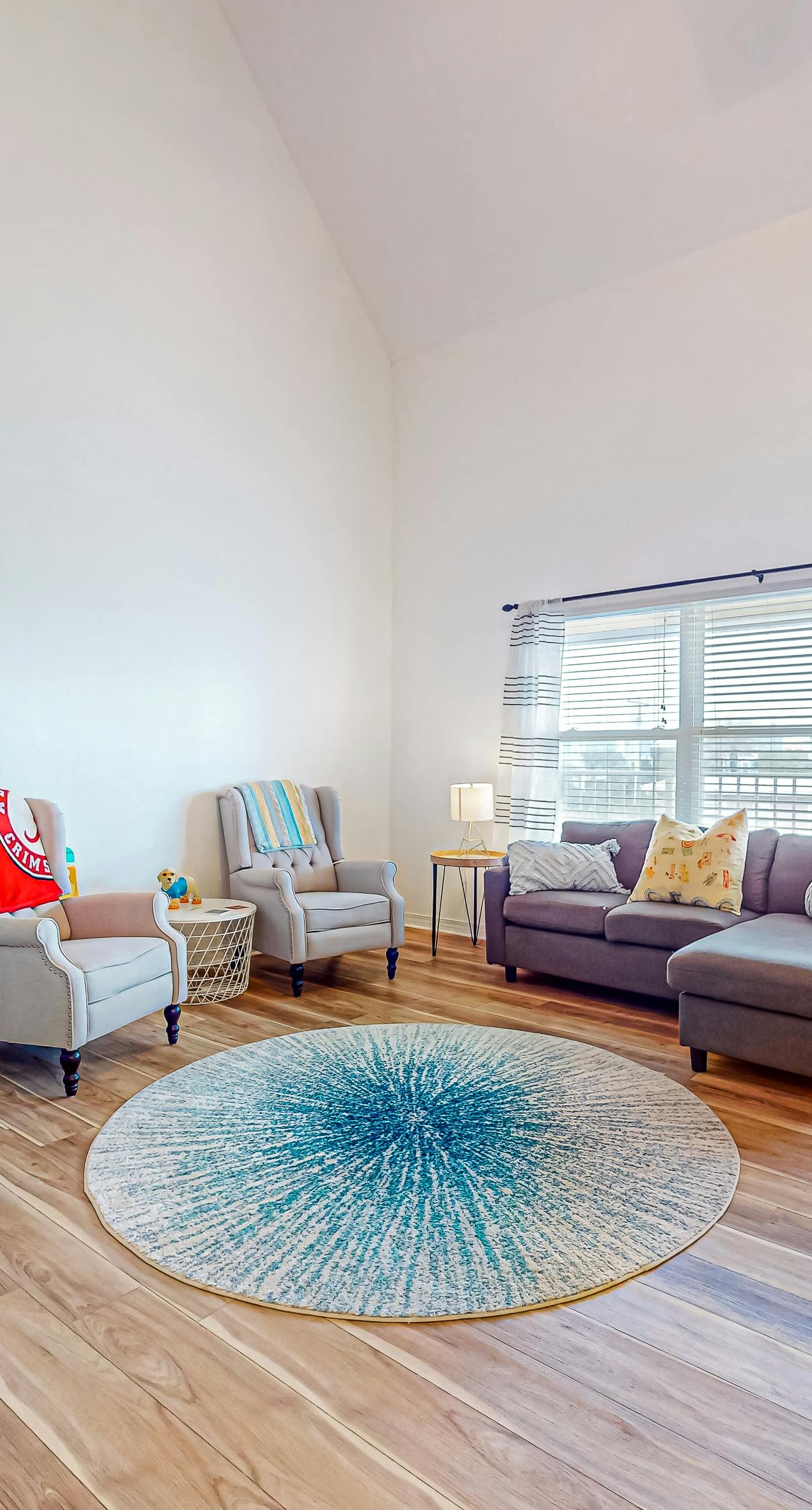 Sunlit, two-story condo with pool, walk one block to the beach