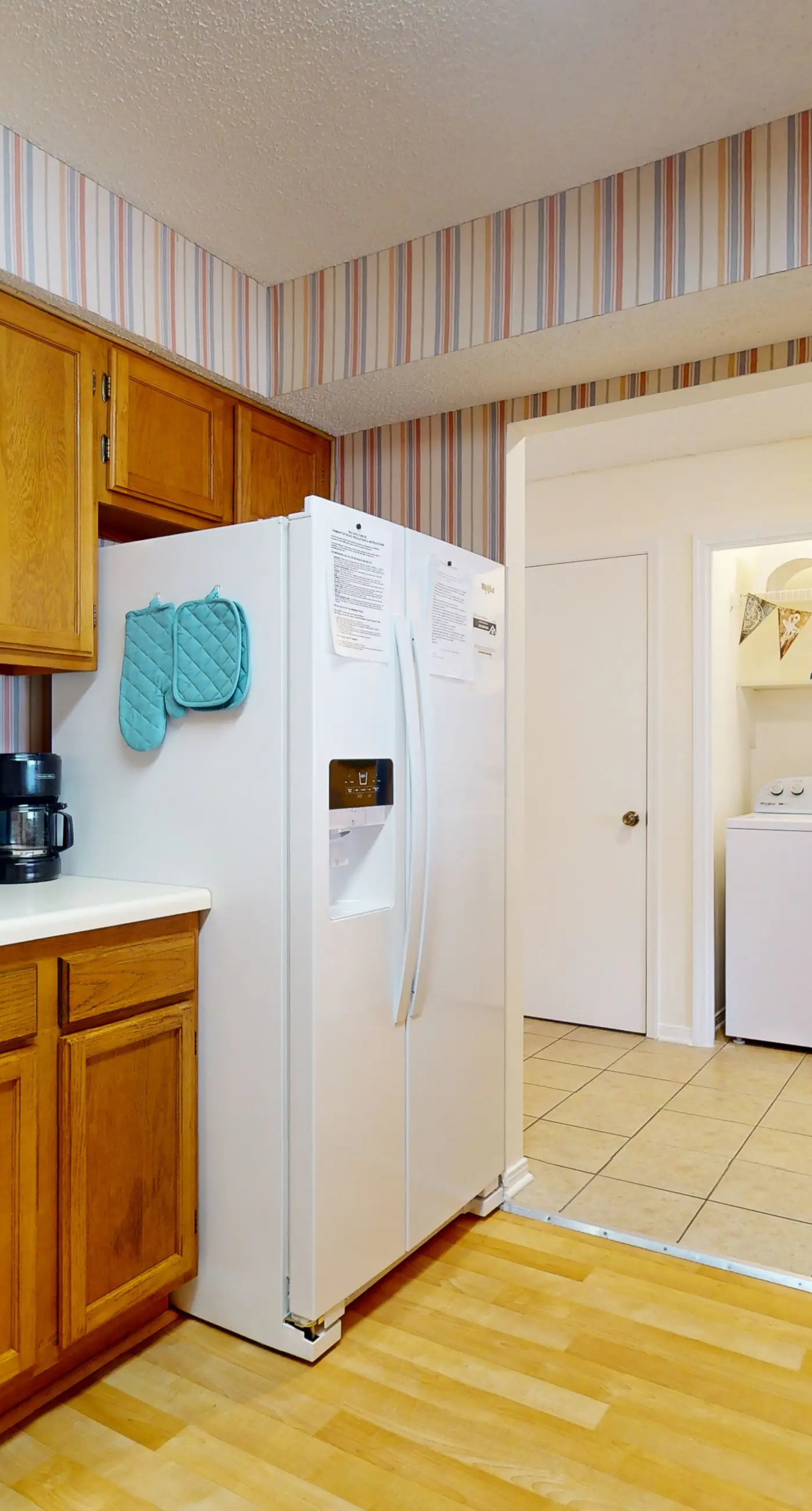 Beach-themed condo with shared pool, pier, and beach access