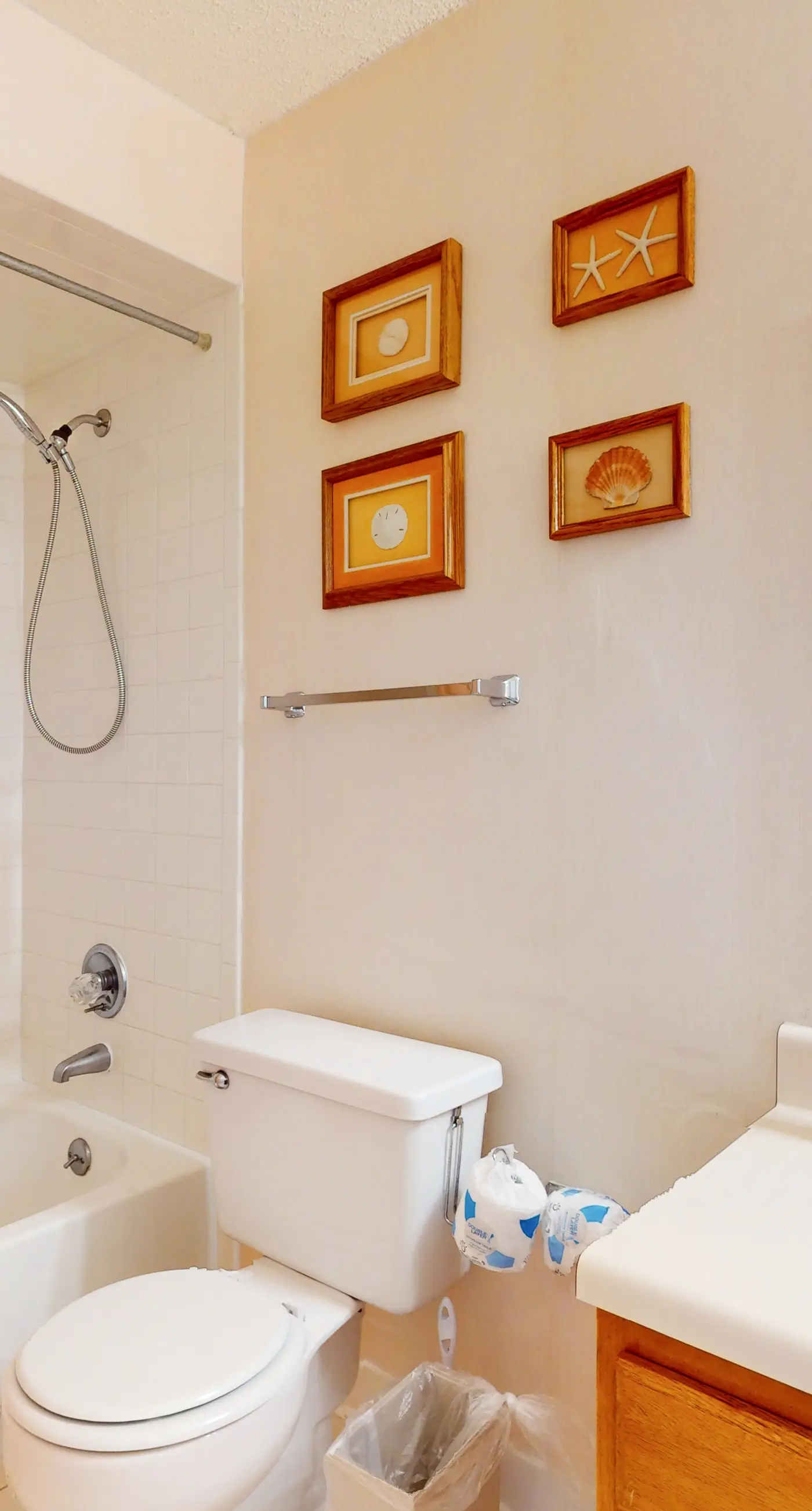 Beach-themed condo with shared pool, pier, and beach access