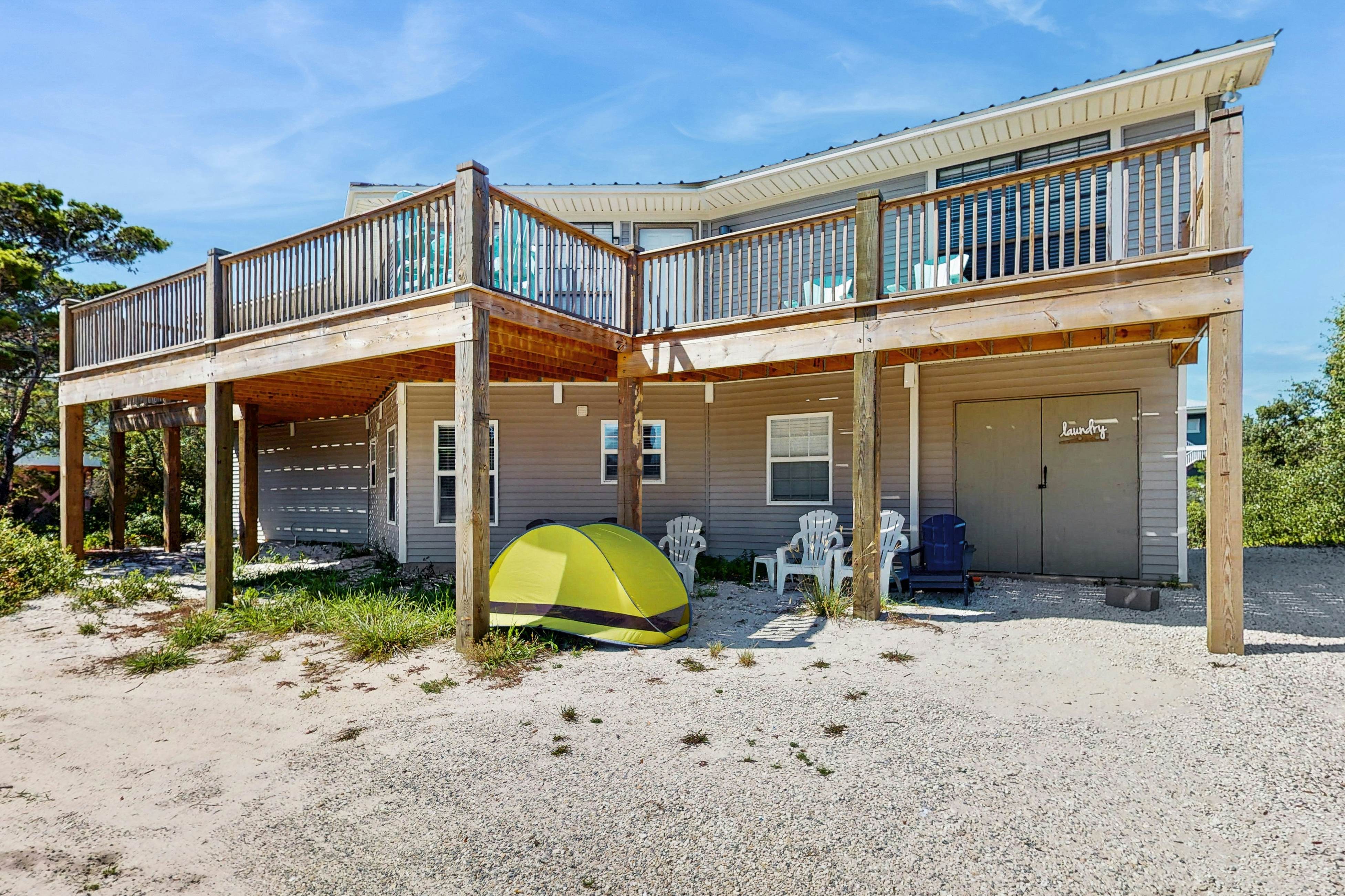 Downstairs duplex near the beach with full kitchen, WiFi, cable, partial AC