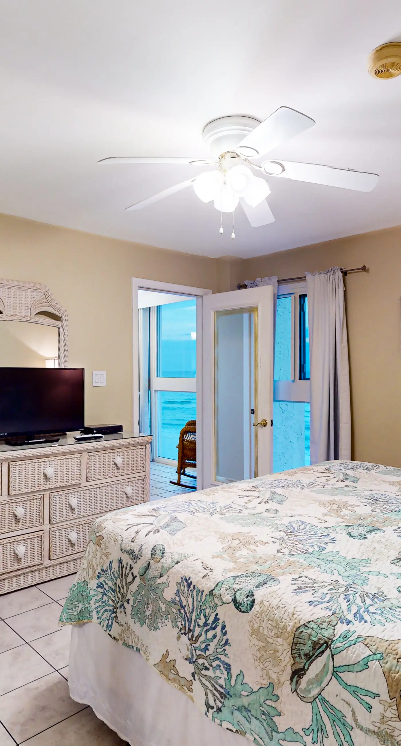 Beachfront retreat with outdoor pool, gulf views, & W/D - perfect for long stays