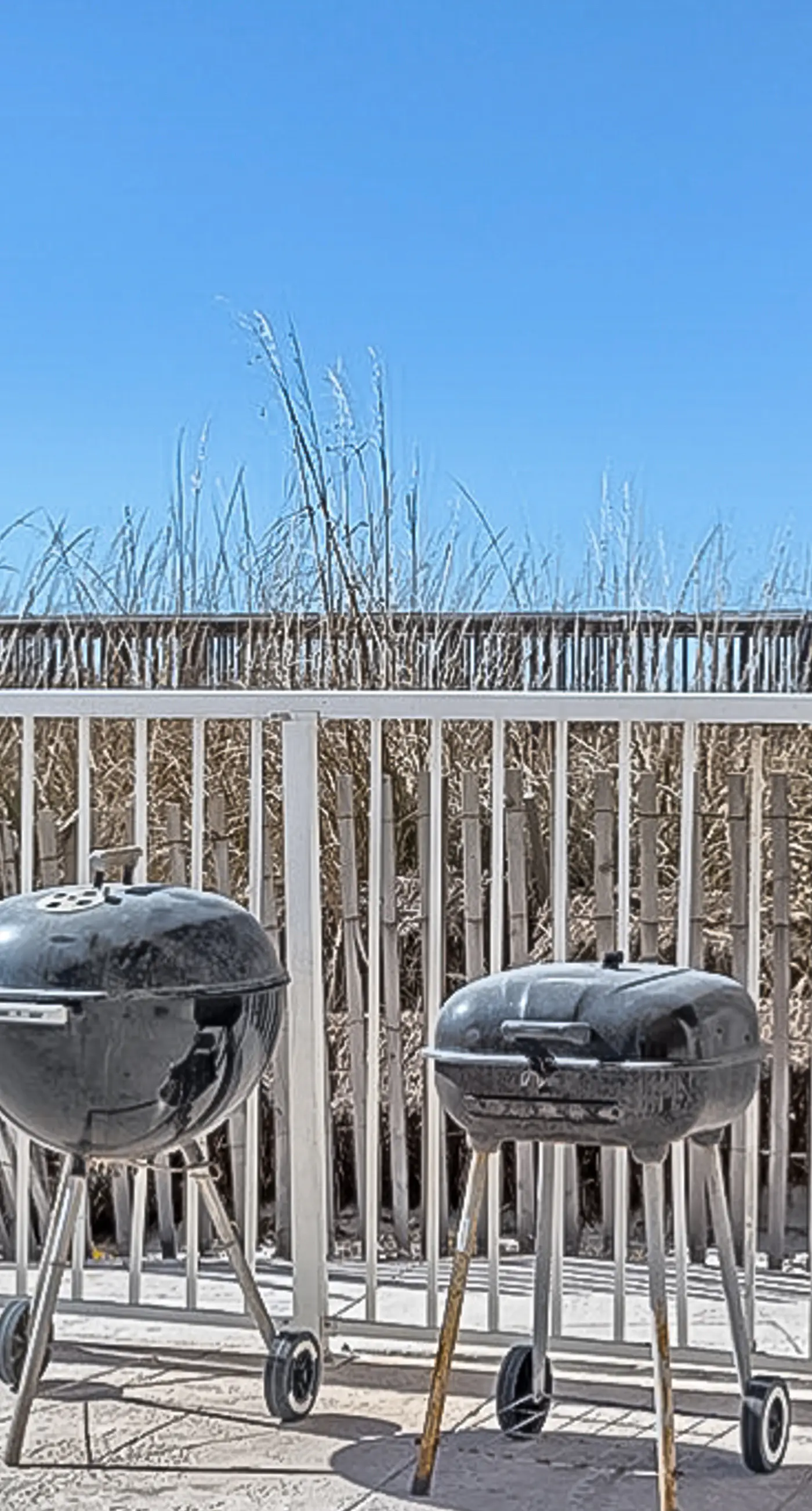 Beachfront retreat with outdoor pool, gulf views, & W/D - perfect for long stays