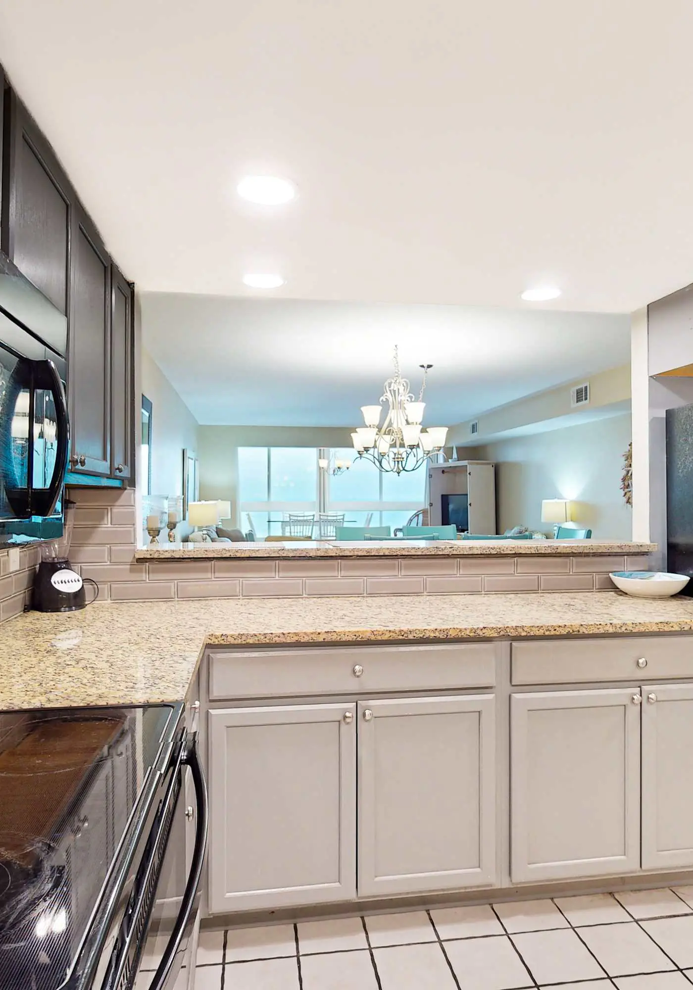 Beachfront retreat with outdoor pool, gulf views, & W/D - perfect for long stays
