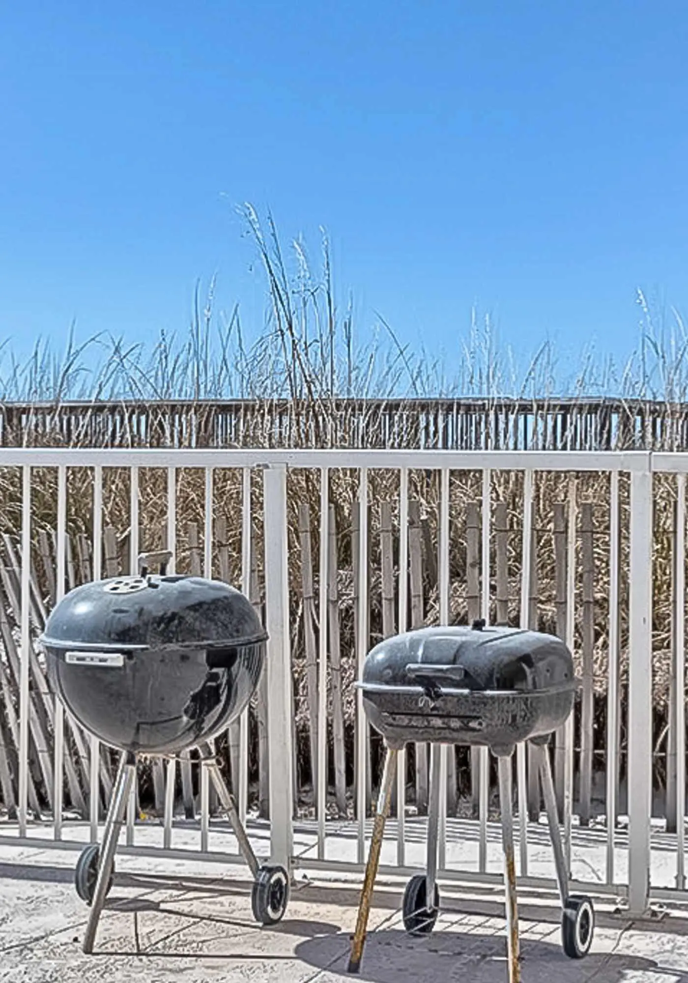 Beachfront retreat with outdoor pool, gulf views, & W/D - perfect for long stays