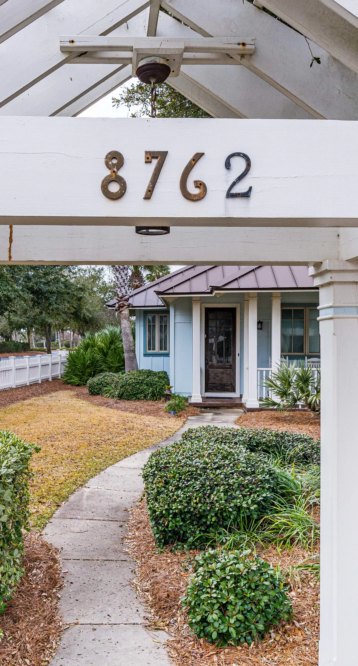 Water-view cottage on the lake near the beach with private pool, patio, W&D, AC