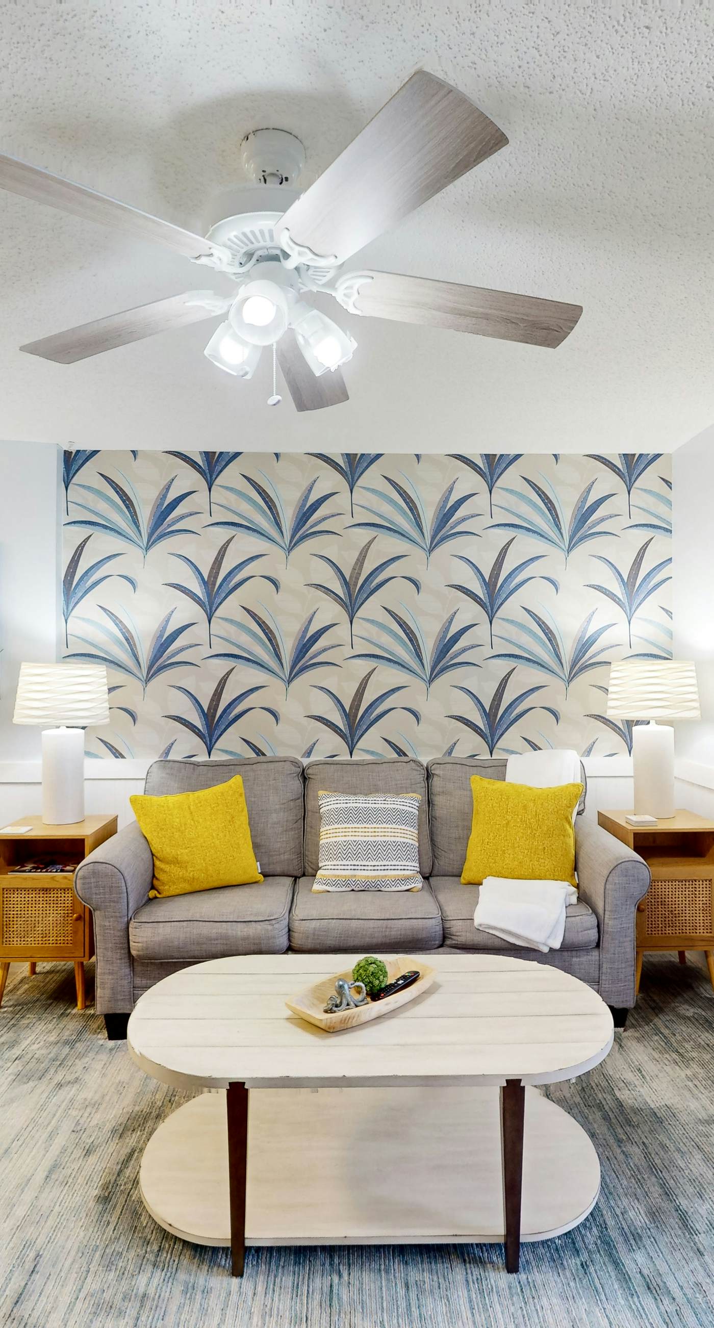 3rd-floor beachfront condo with pool, sauna, gym, hot tub, Gulf views, balcony