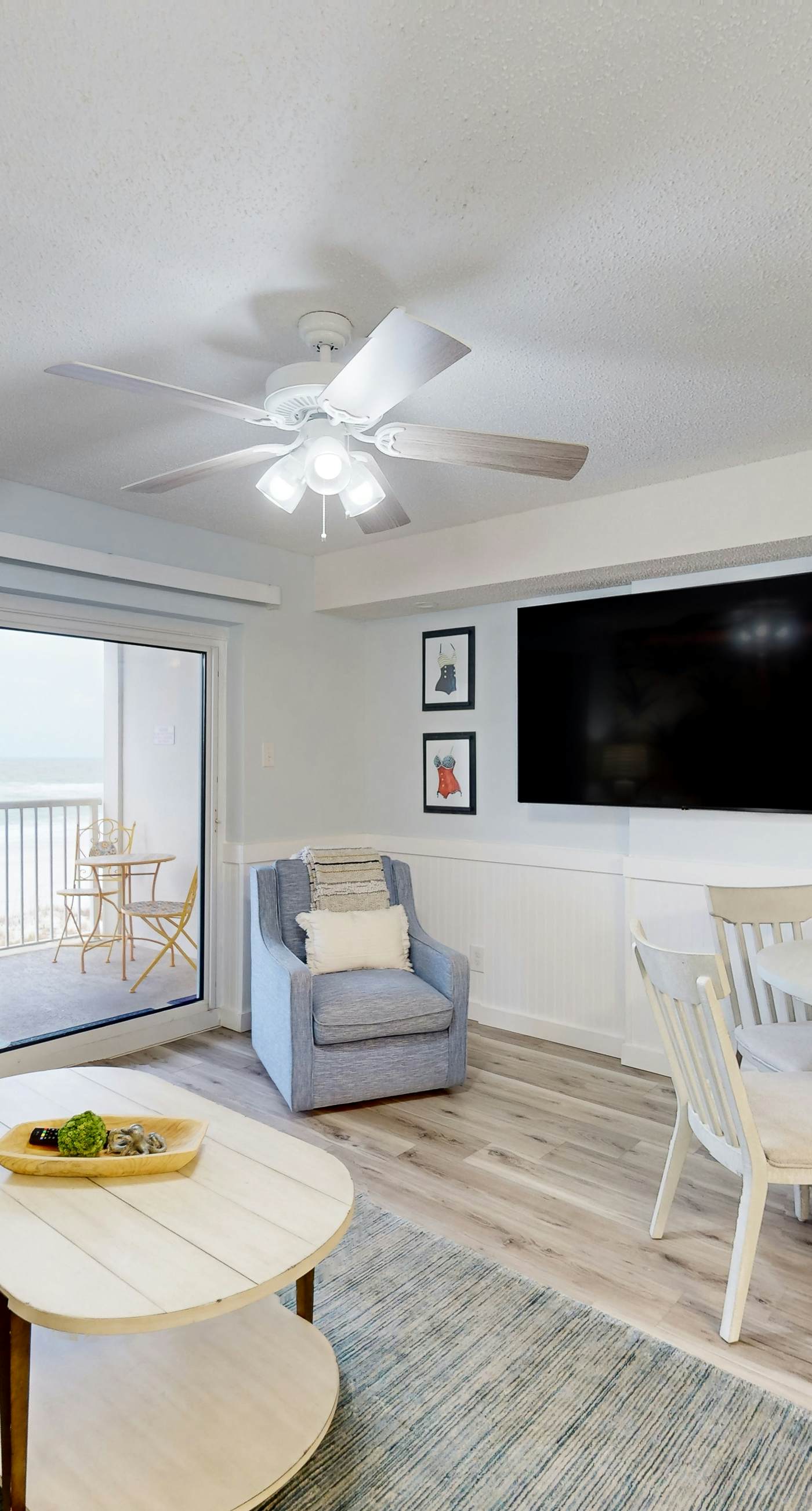 3rd-floor beachfront condo with pool, sauna, gym, hot tub, Gulf views, balcony