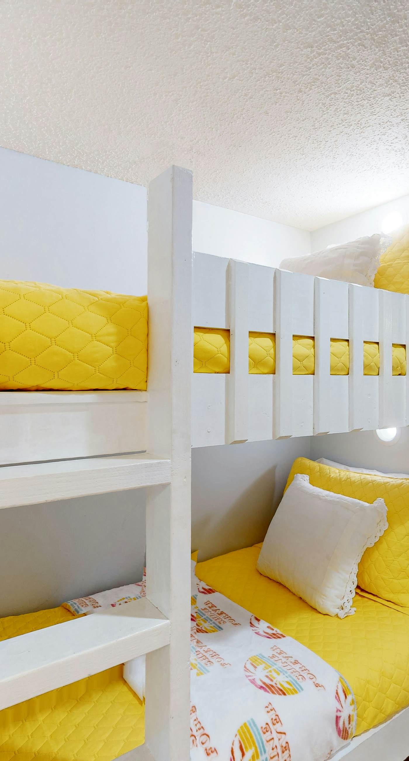 3rd-floor beachfront condo with pool, sauna, gym, hot tub, Gulf views, balcony