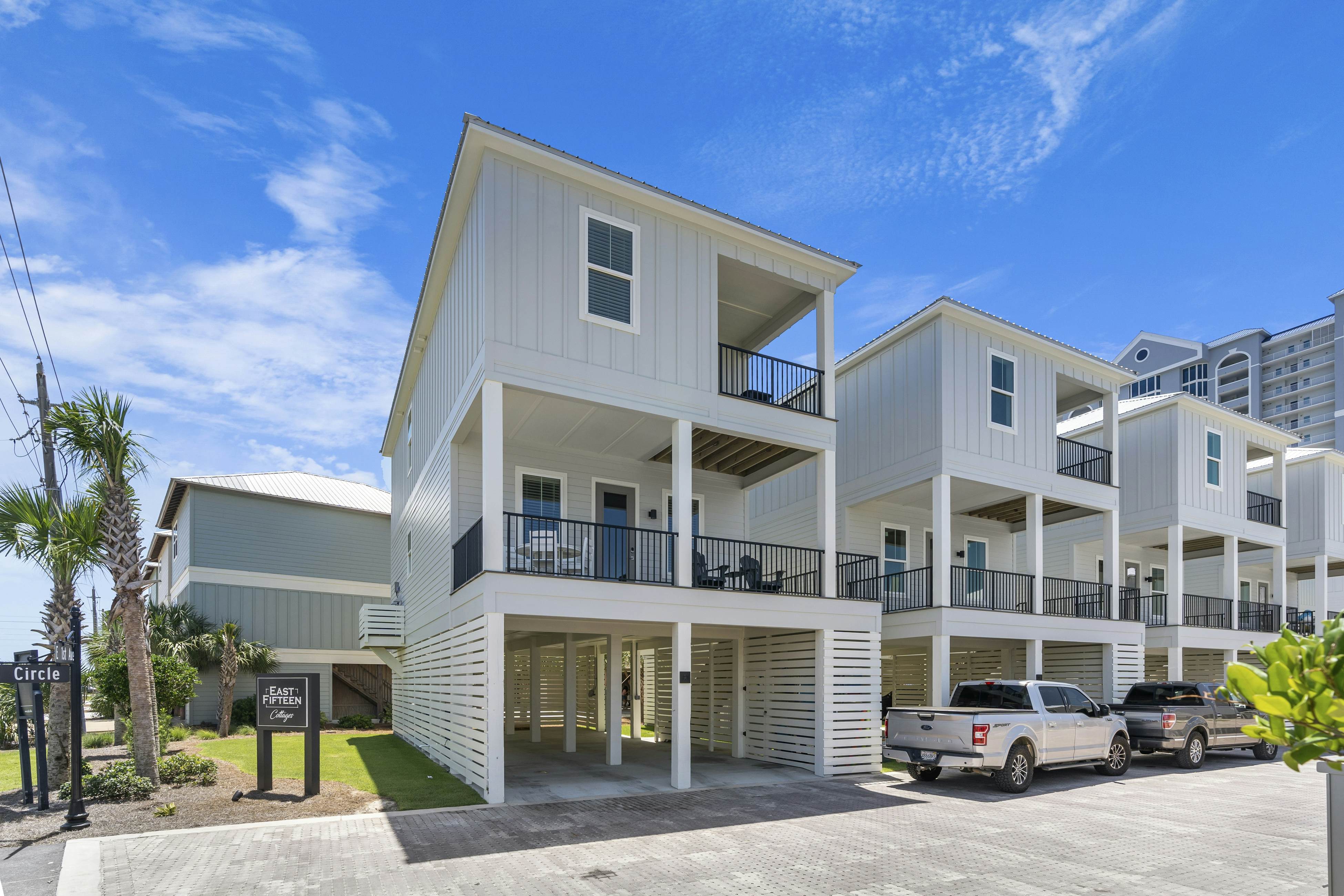 Inviting home with shared pool, balcony, full kitchen, central AC, & W&D