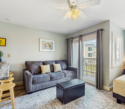 Pool view studio with onsite sauna, beach access, and pickleball courts