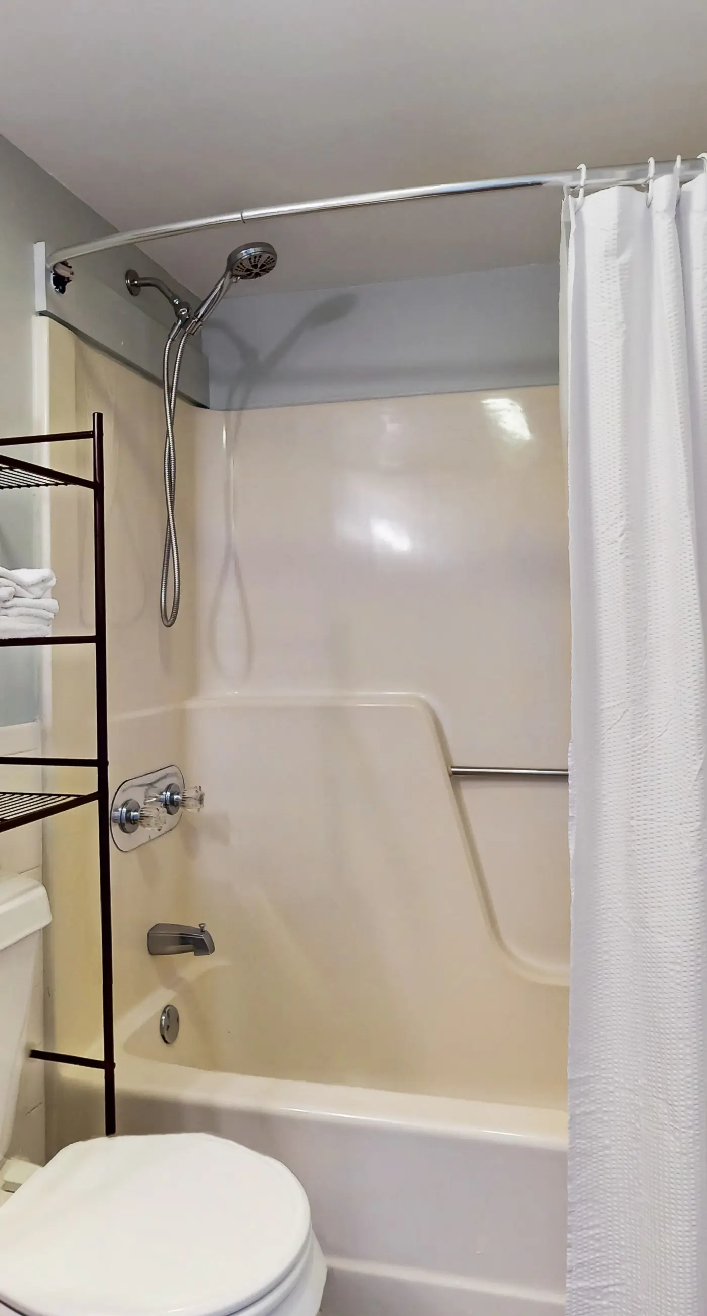 Pool view studio with onsite sauna, beach access, and pickleball courts