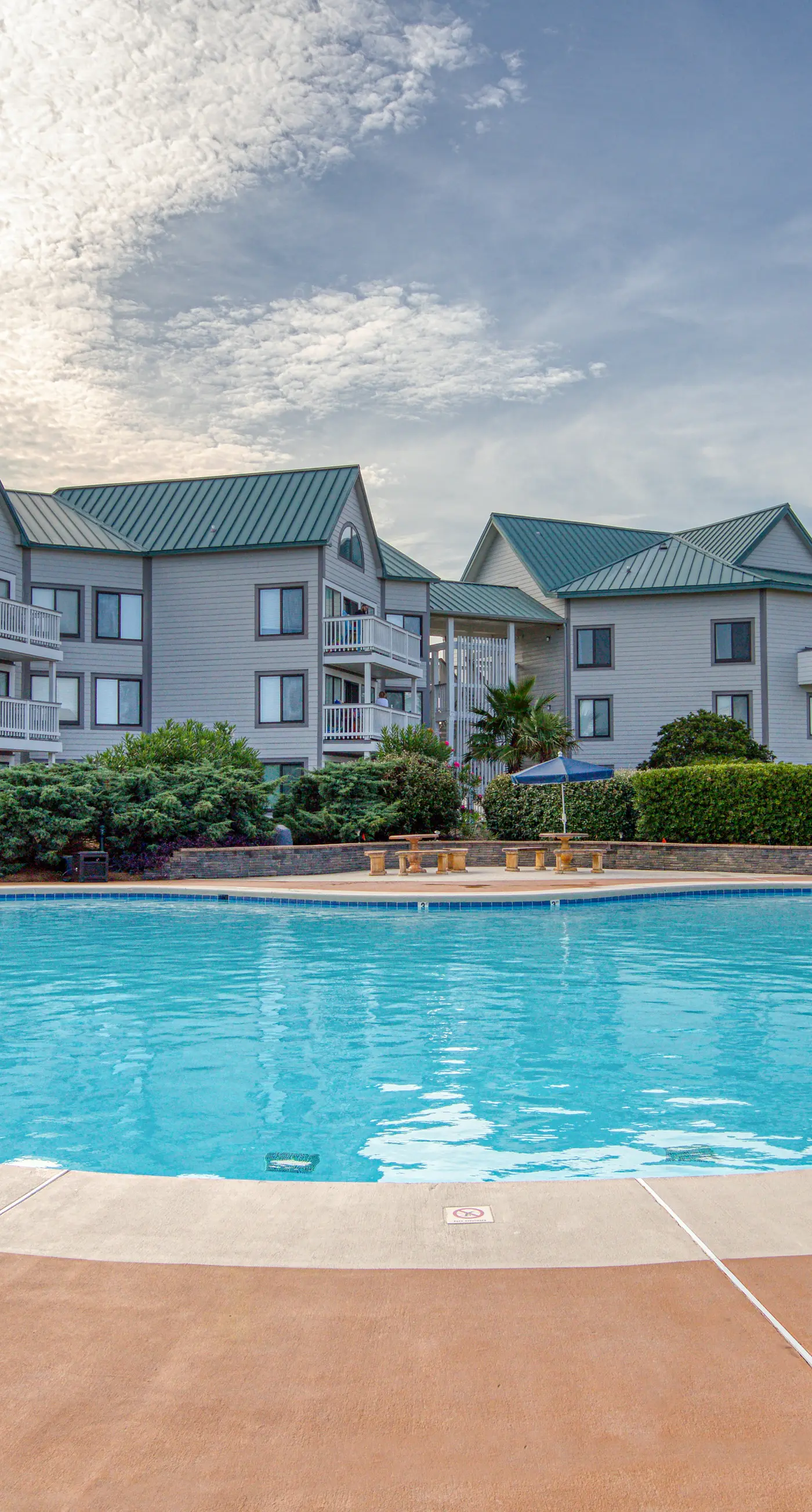 Pool view studio with onsite sauna, beach access, and pickleball courts