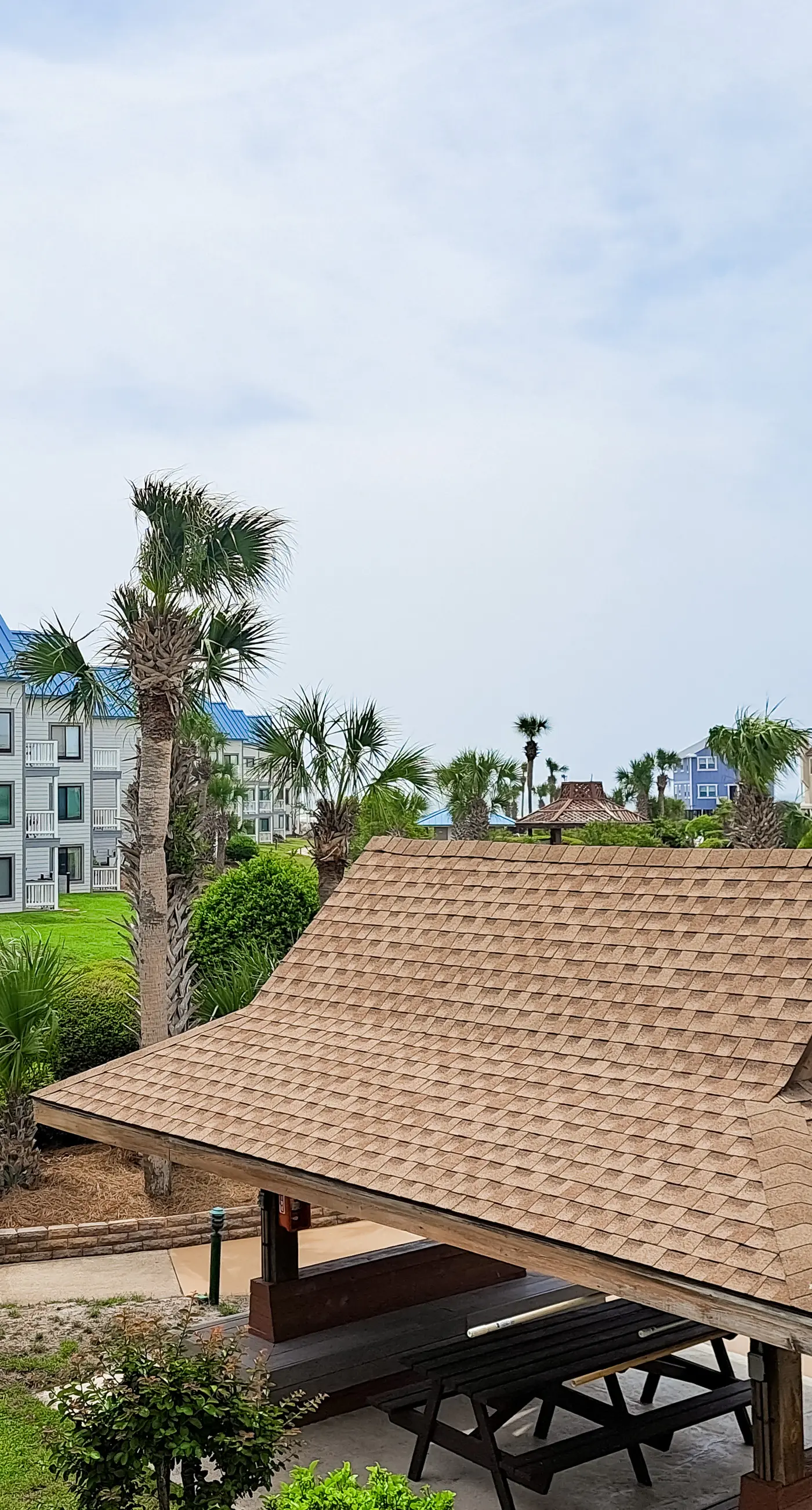 Pool view studio with onsite sauna, beach access, and pickleball courts