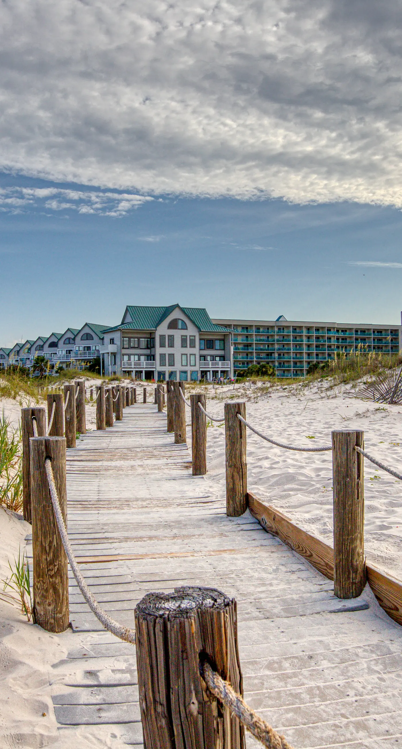 Pool view studio with onsite sauna, beach access, and pickleball courts