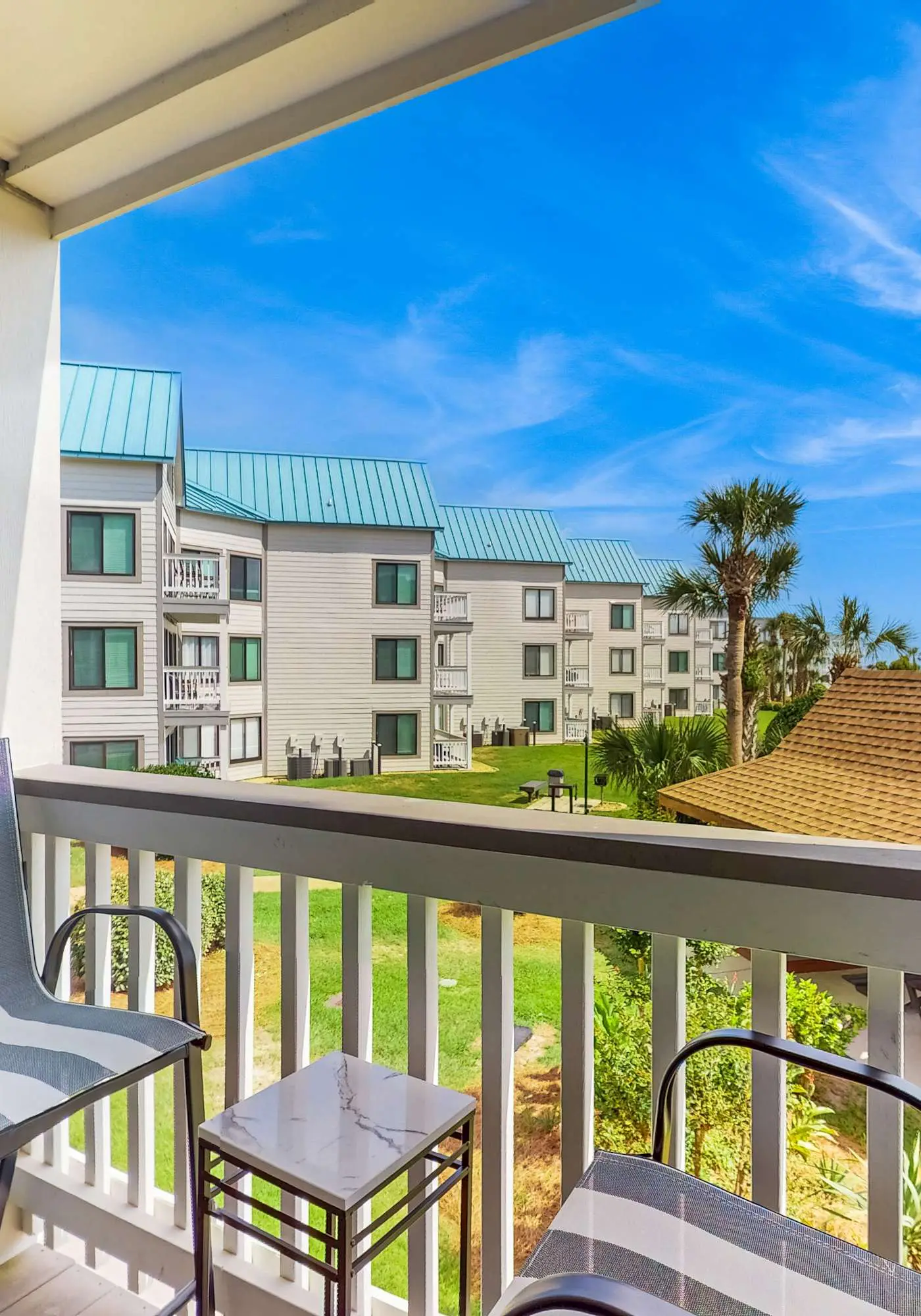 Pool view studio with onsite sauna, beach access, and pickleball courts